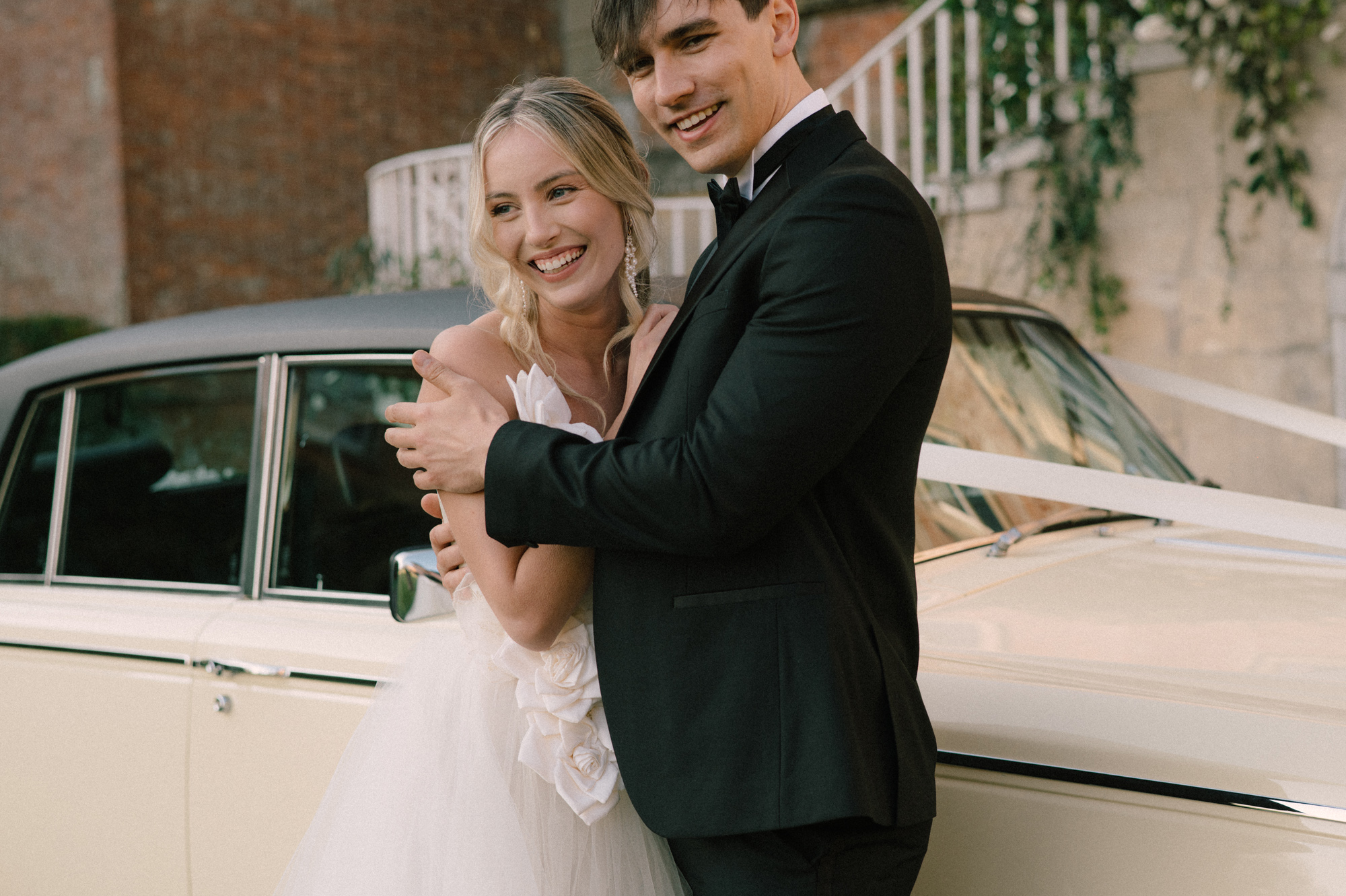 Earnshill House Wedding Editorial Fern Godfrey Weddings 10 1 - Modern Bridal Elegance at Earnshill House, A Romantic Somerset Wedding Venue Earnshill House Wedding Editorial Fern Godfrey Weddings 10 1