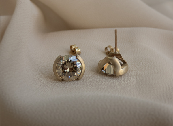 Heulwen Lewis Bespoke