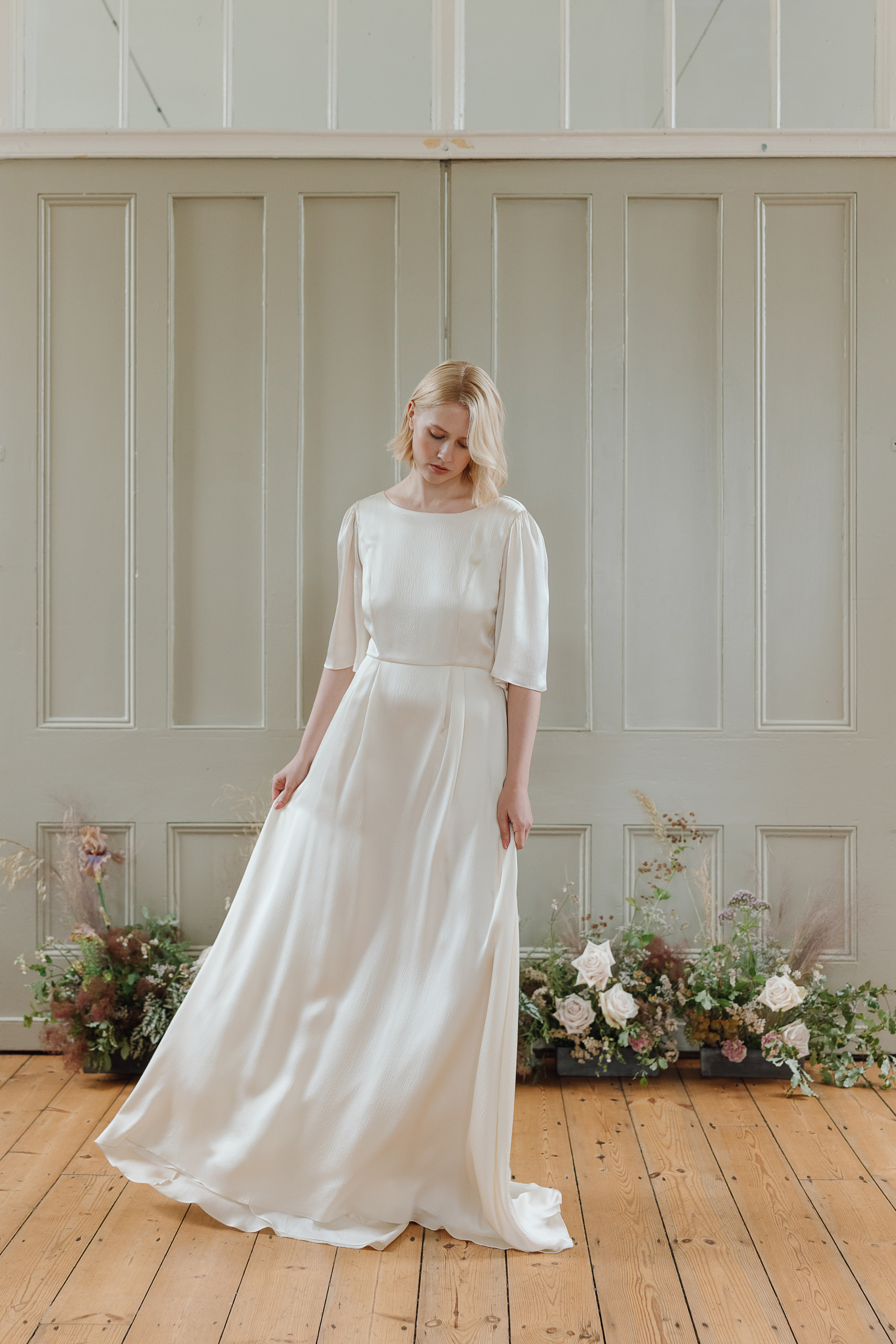 Lunaria silk wedding gown KateBeaumont Icons 1 IndiaHobson HR 185 - Kate Beaumont: Lovingly Handmade Silk Wedding Dresses Elegant modern silk wedding dress by Kate Beaumont.