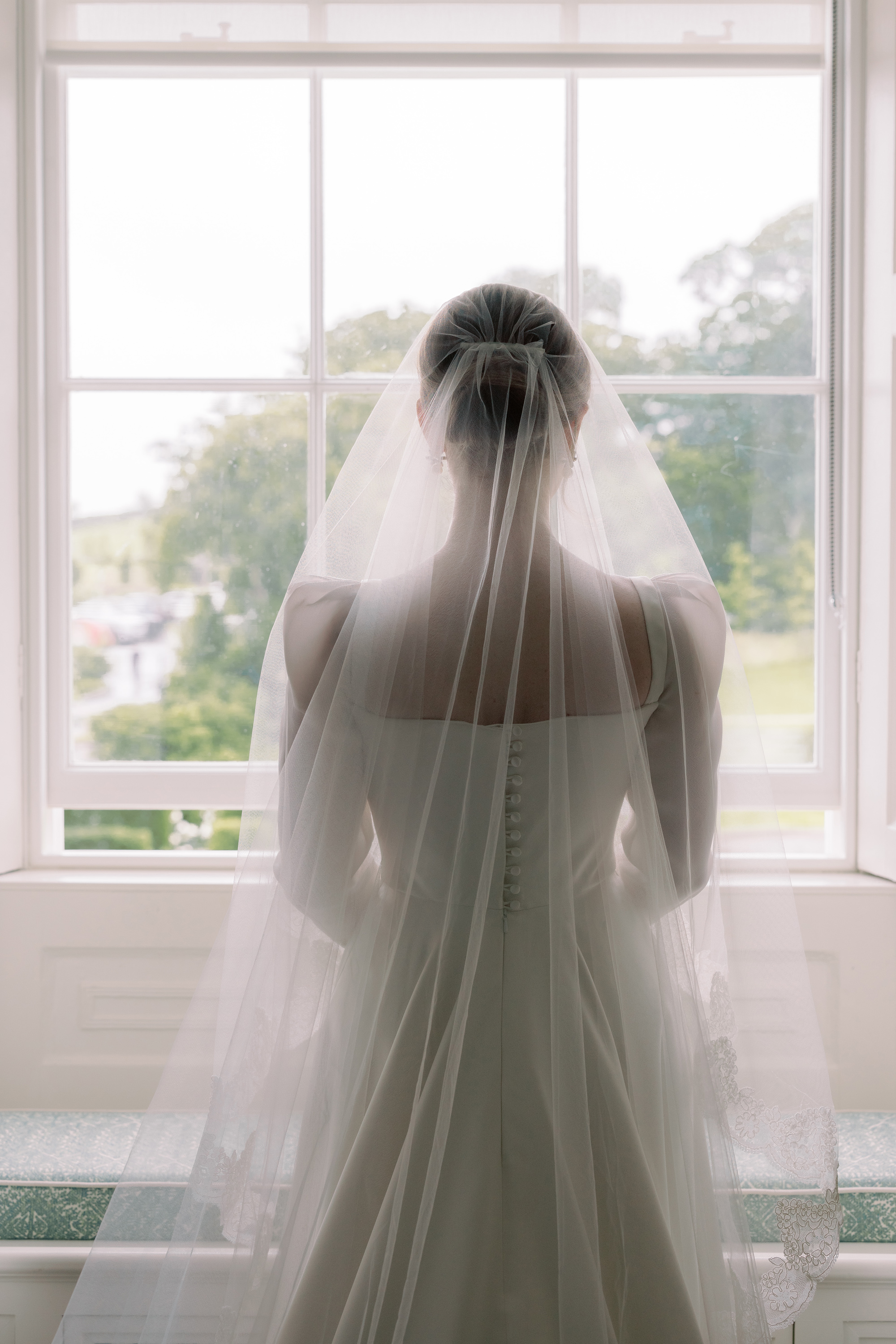 Phillipa Lepley Bride Cashel Palace Wedding Ireland 19