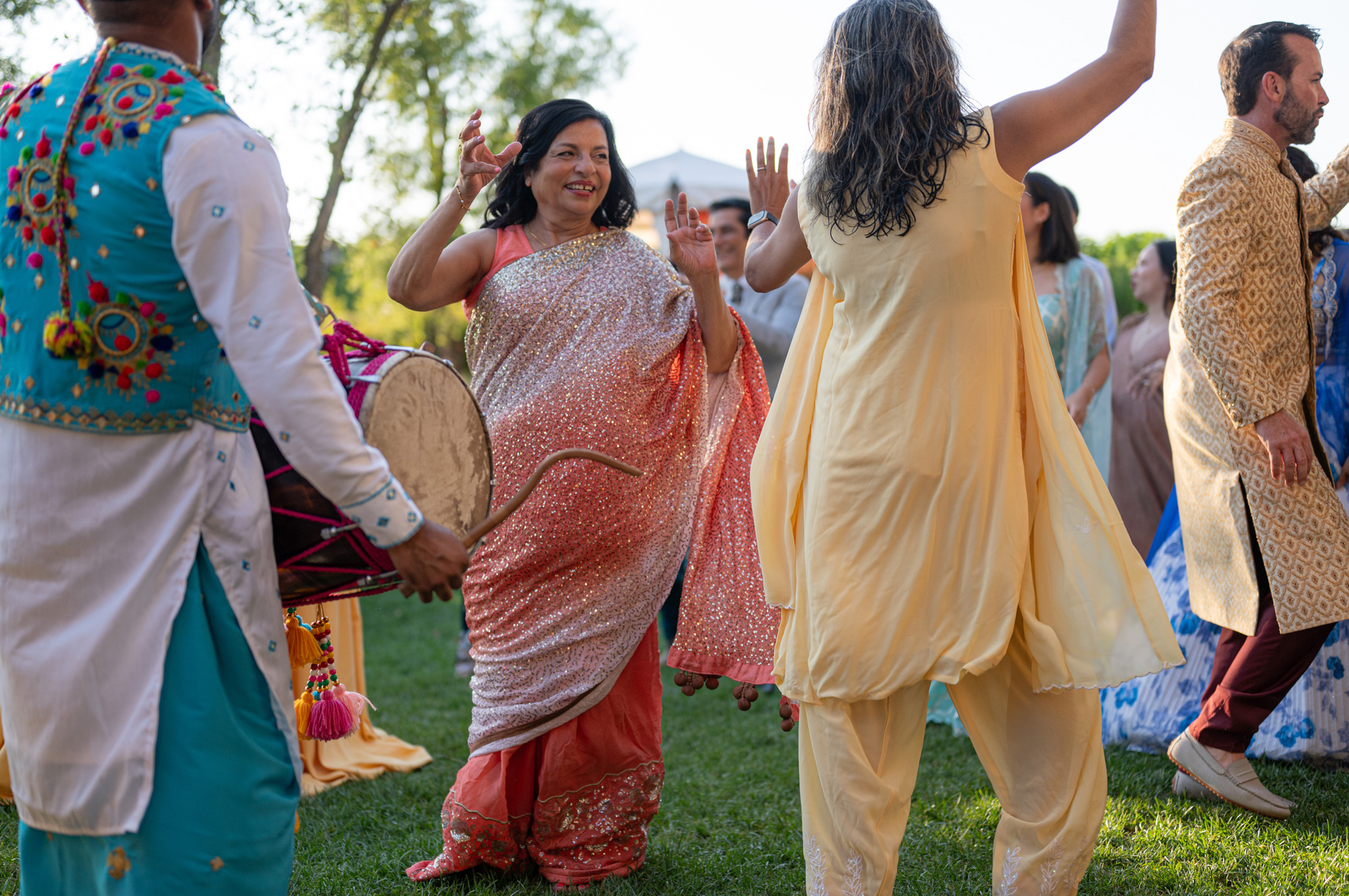 Solidea events Nadia and Ryan 12 - Nadia and Ryan’s Joyful Multicultural Wedding at Isola del Garda in Italy Solidea events Nadia and Ryan 12