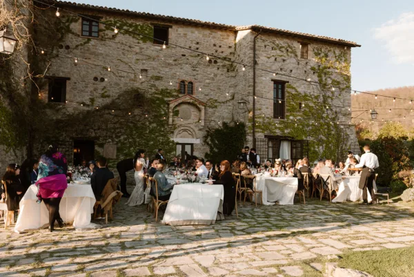 Destination wedding diner at Castello di Petrata