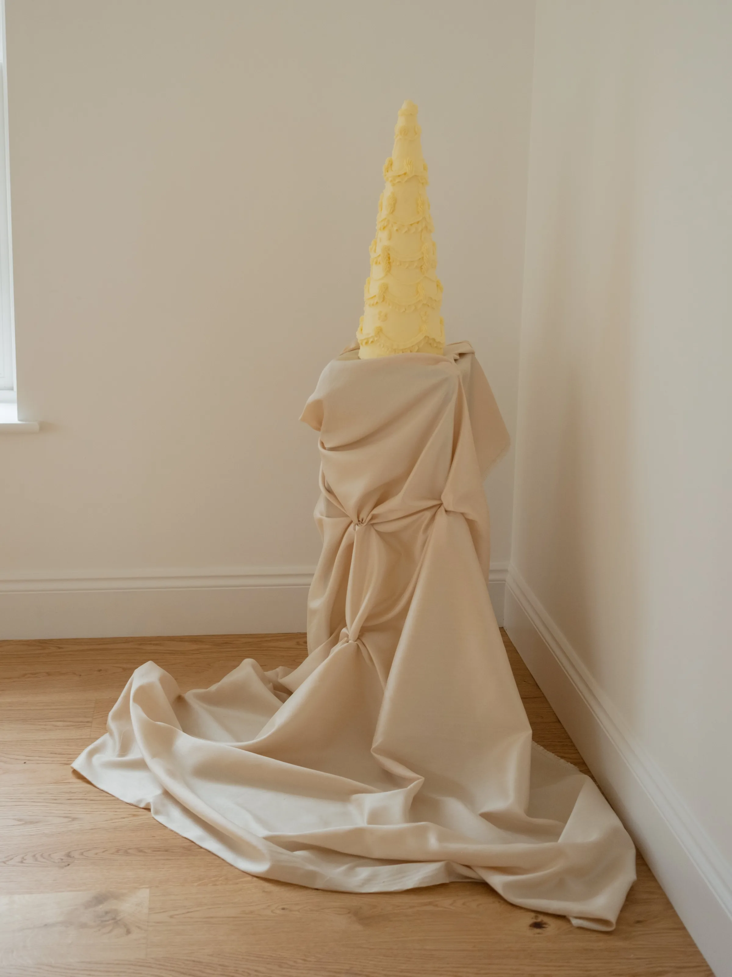 Yellow Wedding Inspiration by Emma Pilkington 116 1