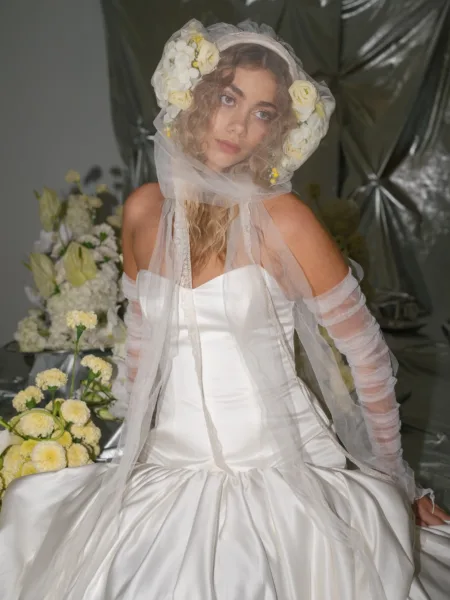 A Warm & Uplifting, Yellow-Inspired Bridal Editorial Featuring Modern & Expressive Bridal Styling