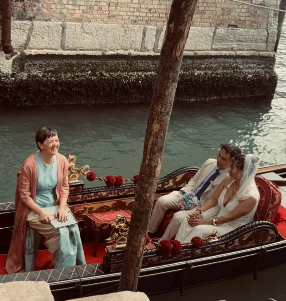 Intimate Symbolic Ceremony on a Venice Gondola | Led by Paola