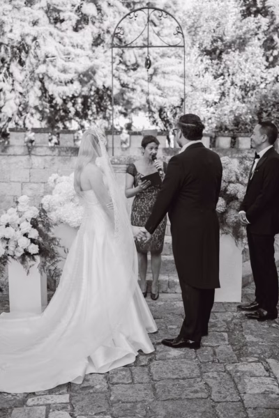 Married by Paola