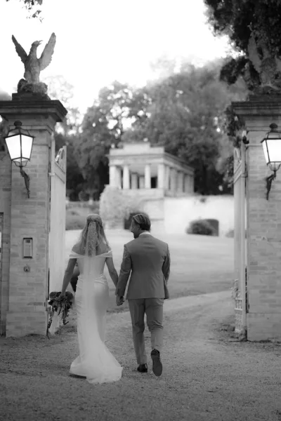 Married by Paola
