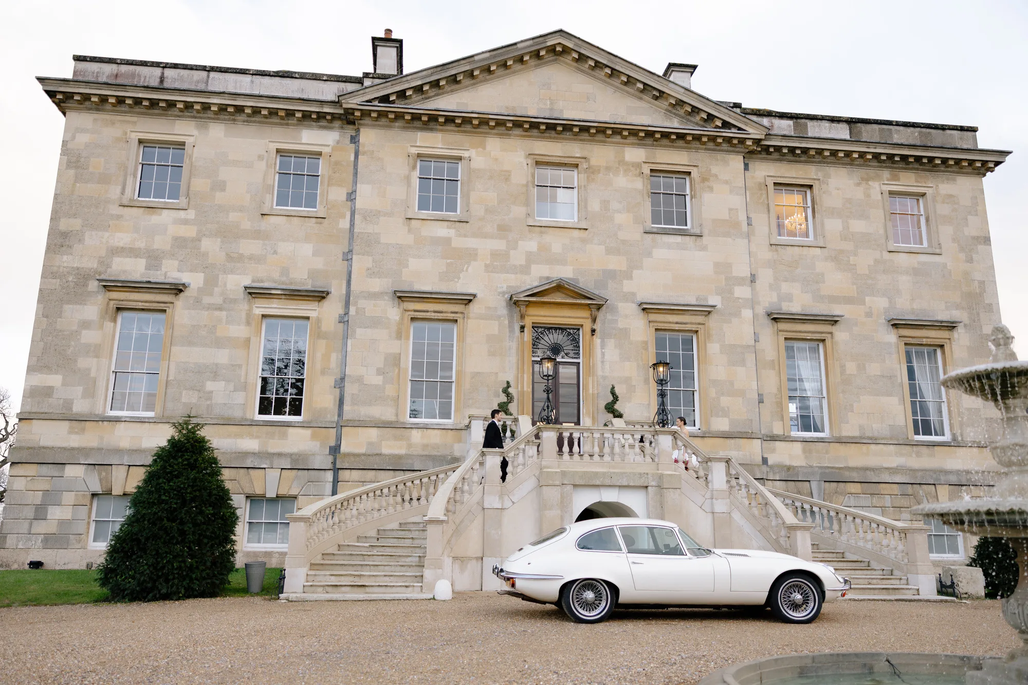 Matrimony in Merlot: Modern Romantic Wedding Inspiration