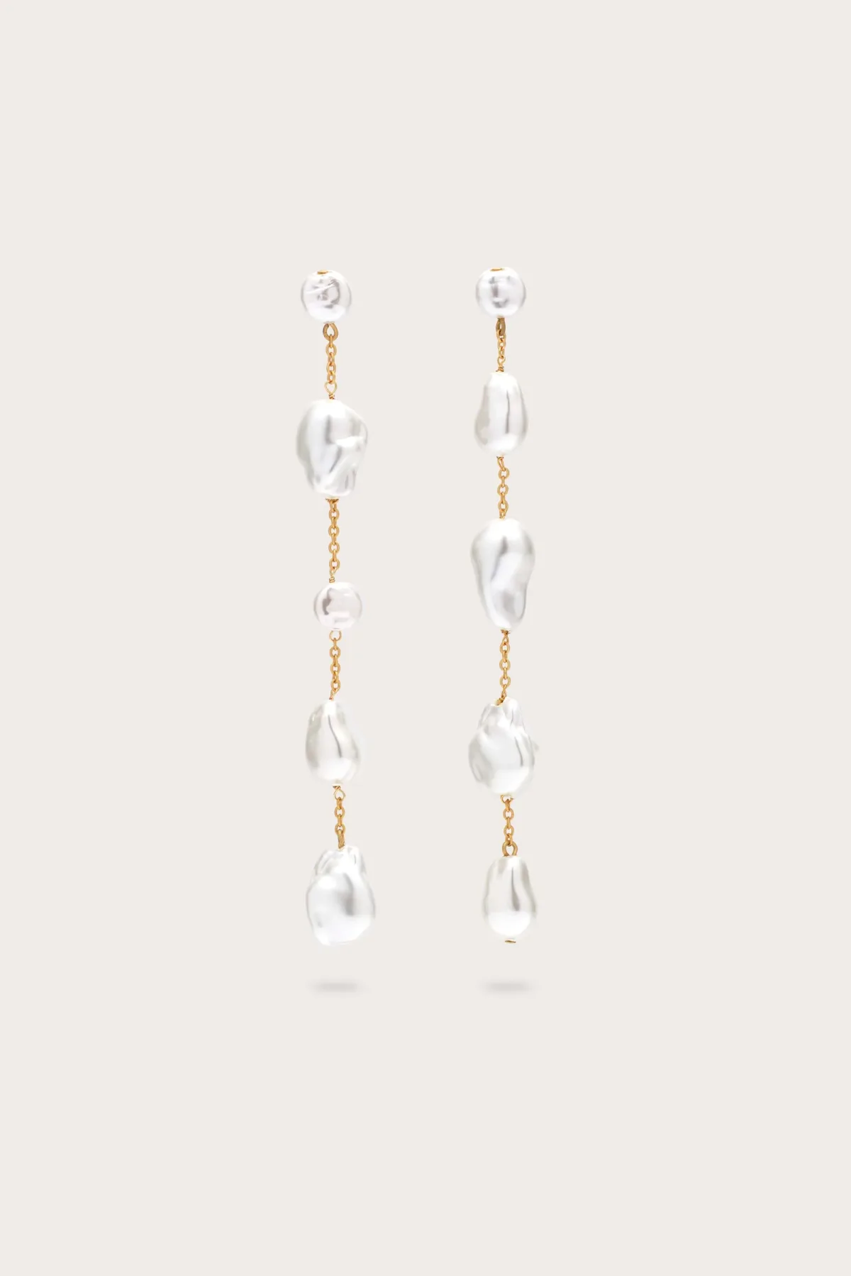 Vana Earring