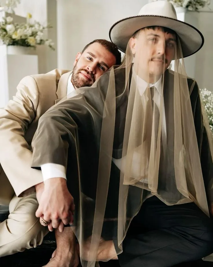Groom in veil Renata Zimmer Photography