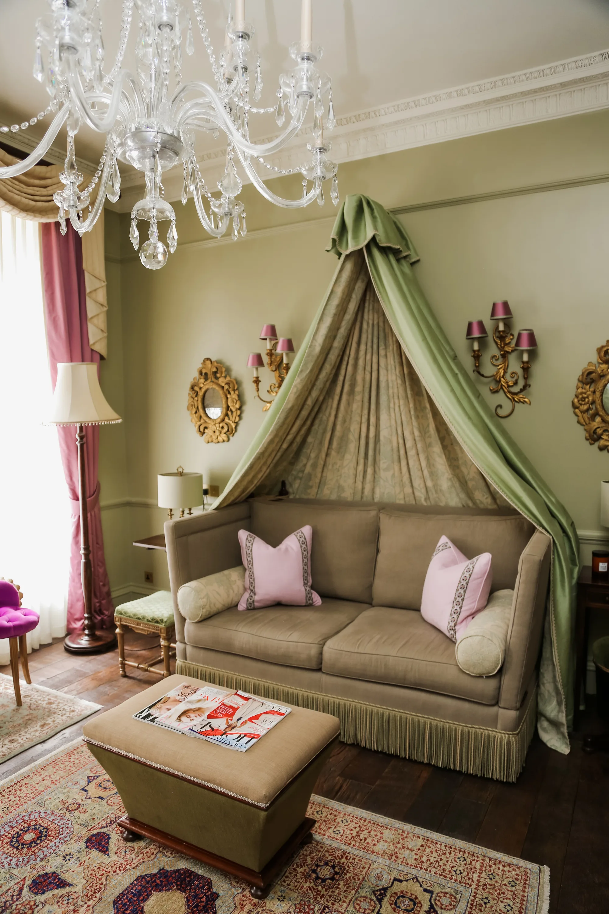 Henrys Townhouse Wedding Venue.12 - 7 Iconic & Literary UK Wedding Venues Where You Can Write Your Own Love Story Henry’s Townhouse, London wedding venue