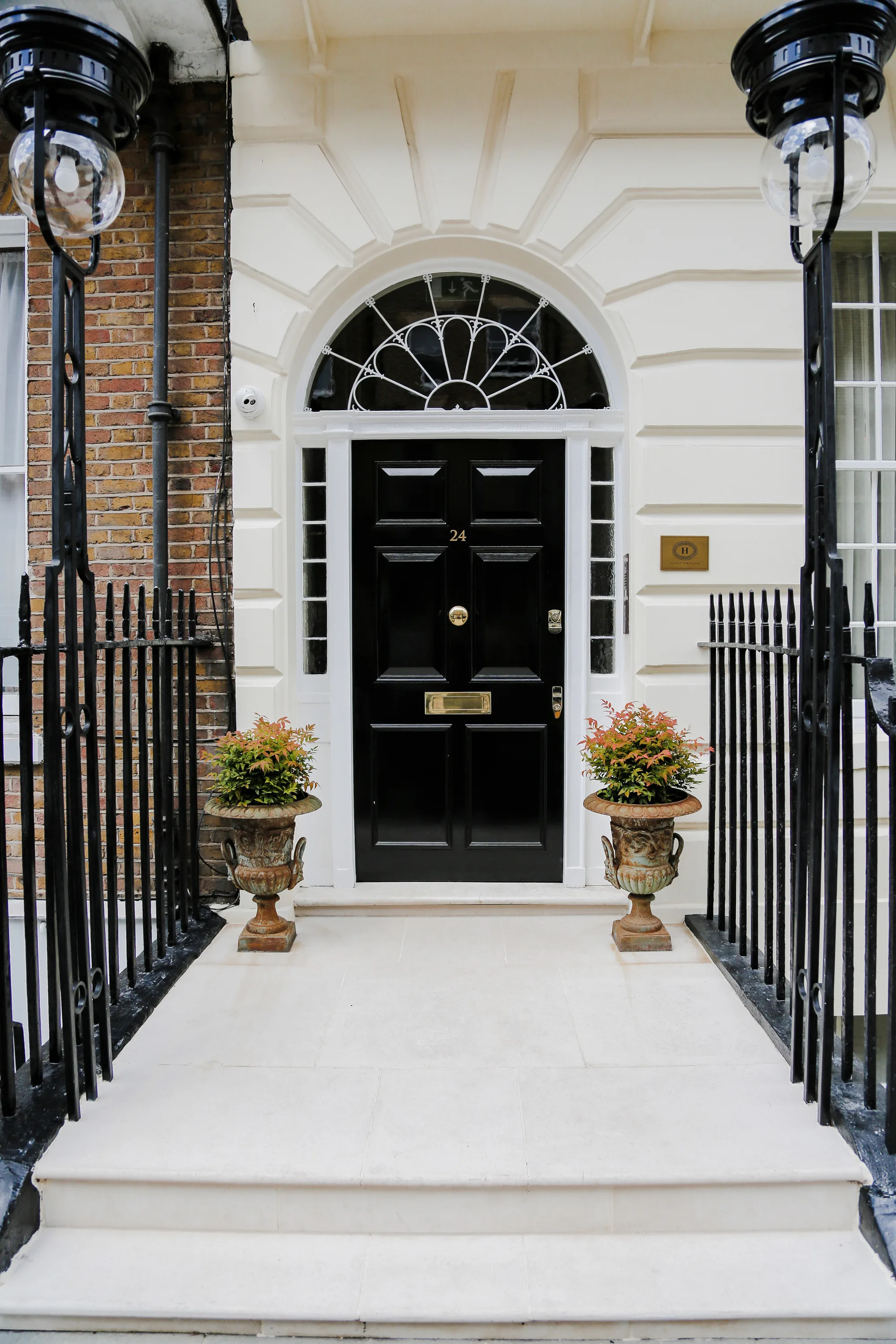 Henrys Townhouse Wedding Venue.3 - 7 Iconic & Literary UK Wedding Venues Where You Can Write Your Own Love Story Henry’s Townhouse, London wedding venue