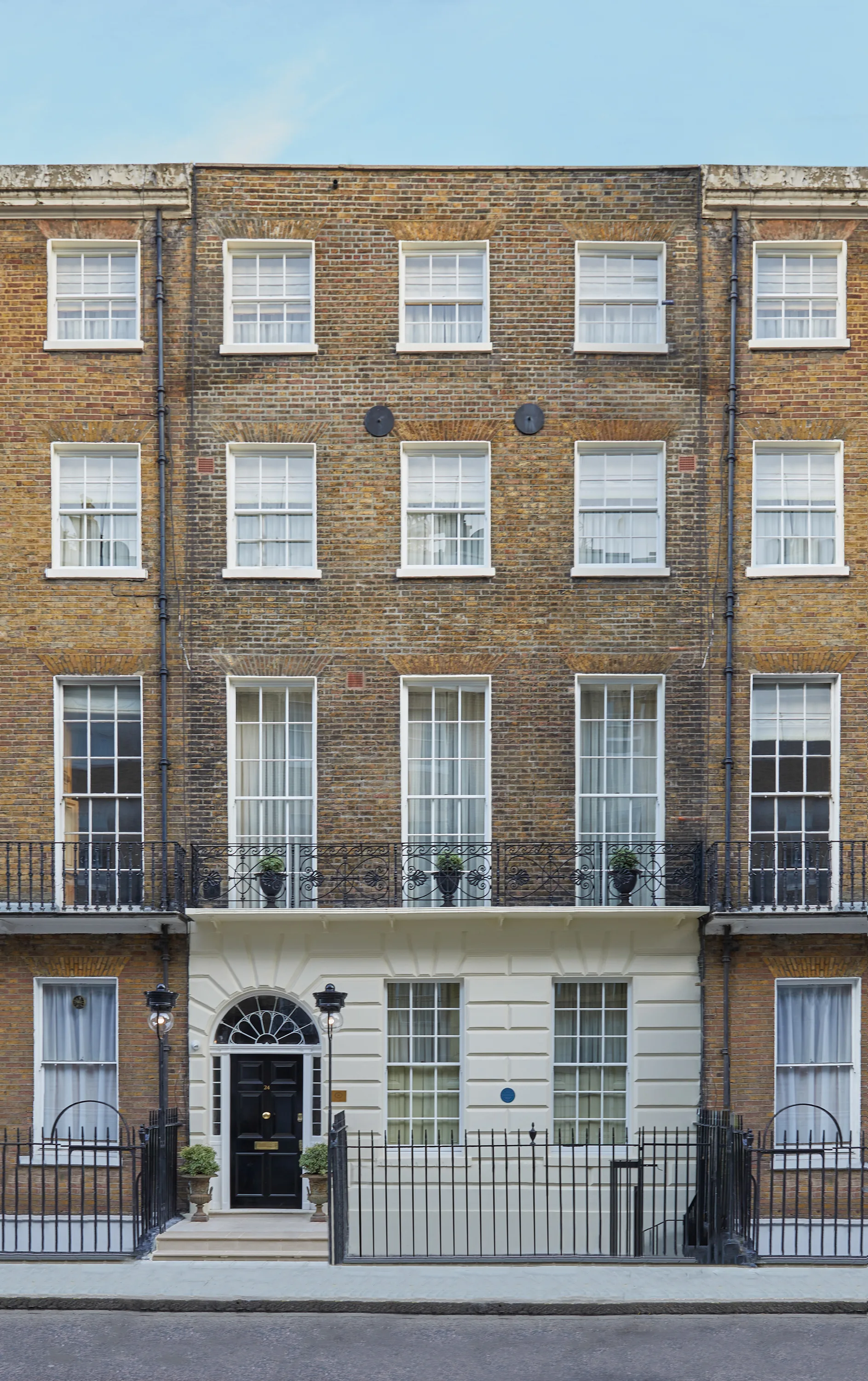 Henrys Townhouse Wedding Venue.4 - 7 Iconic & Literary UK Wedding Venues Where You Can Write Your Own Love Story Henry’s Townhouse, London wedding venue