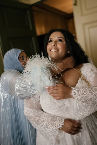 Saara & Sam’s Stylish, Modern & Romantic London Pub Wedding Blending British & Yemeni Culture