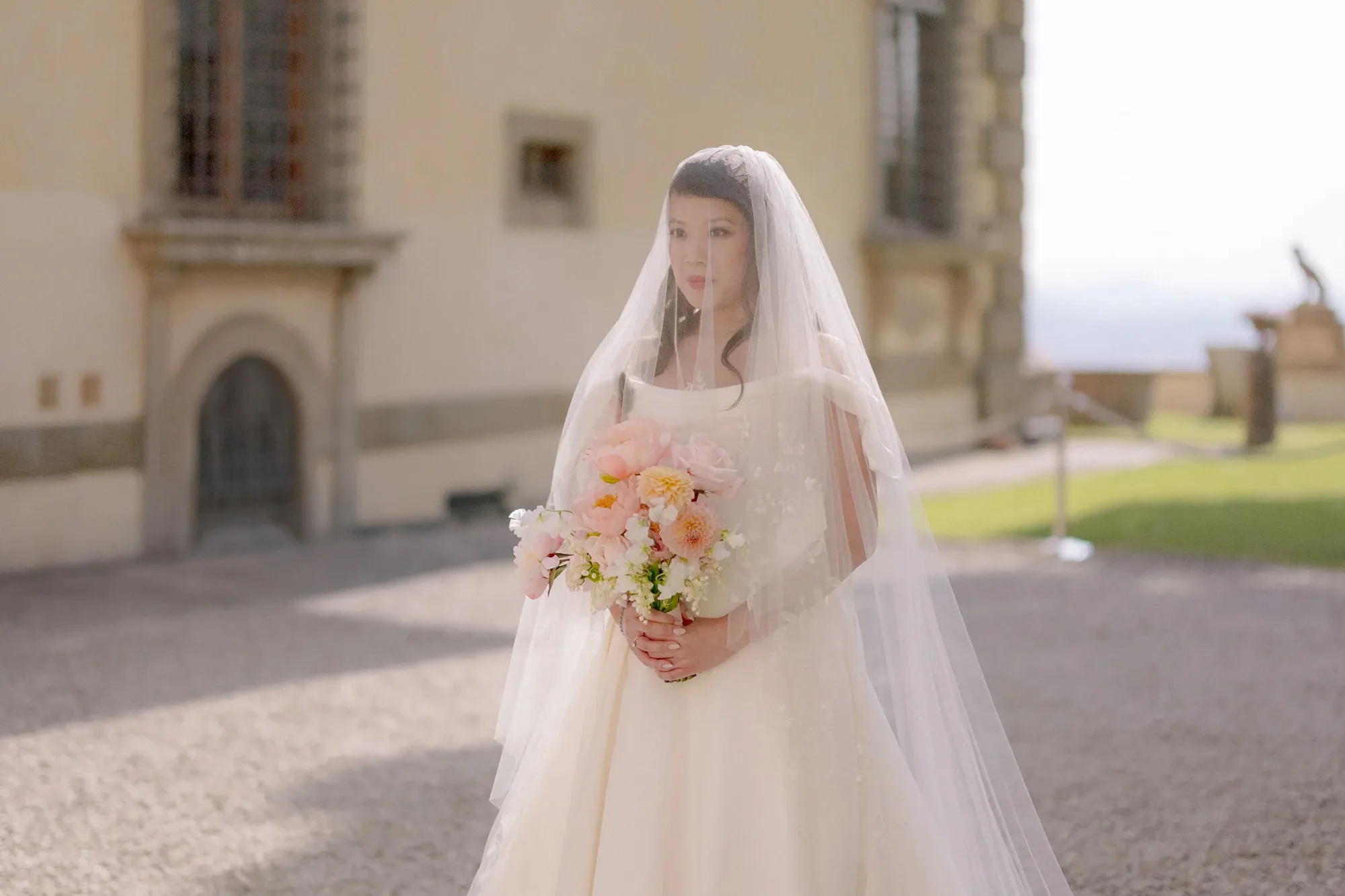 Phillipa Lepley Bride at Villa Gamberaia