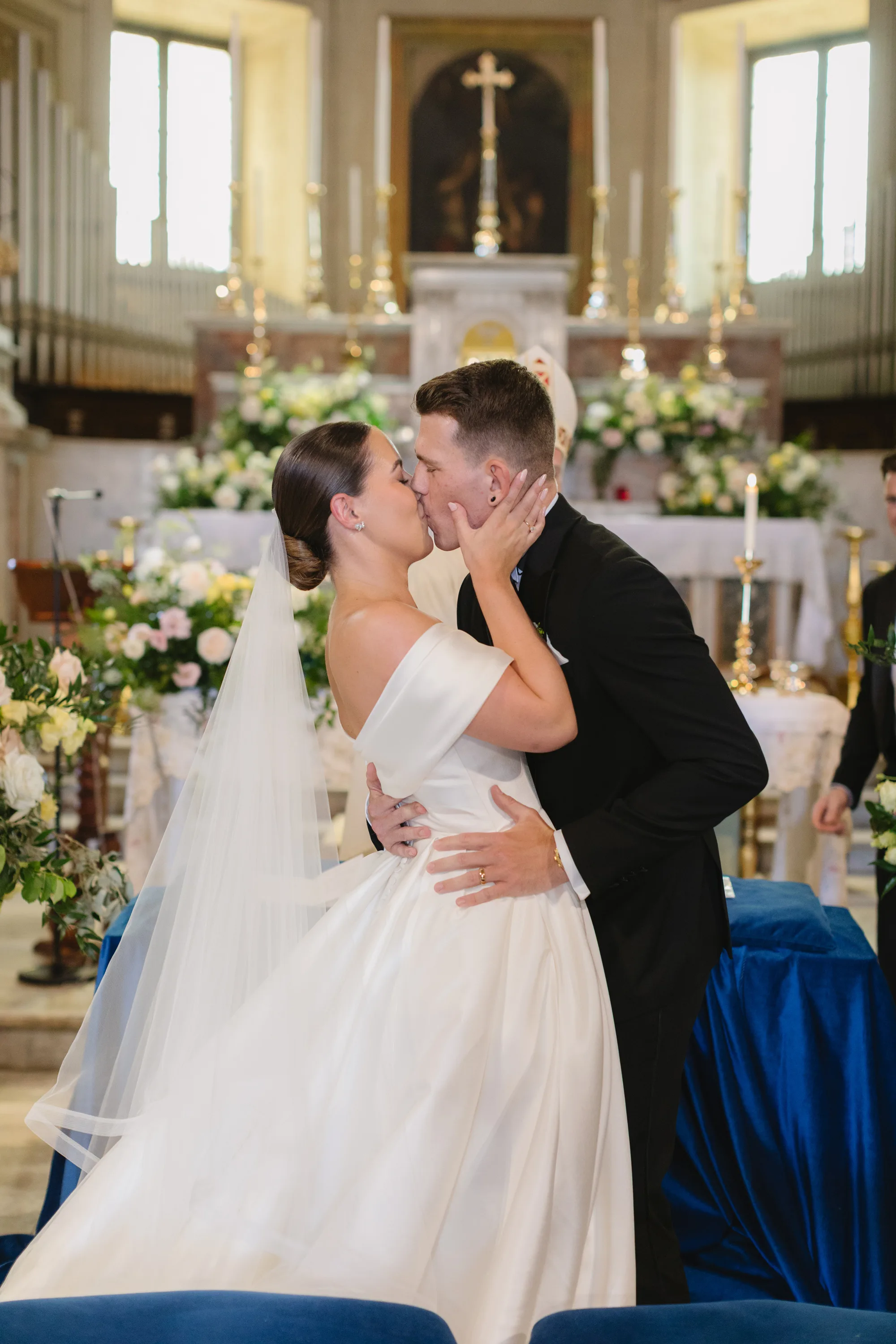 Romantic Catholic Church Wedding Rome Italy SM Weddings.53 - Megan Wore Milla Nova for her Classic and Elegant Wedding at Villa Aurelia in Rome Romantic Catholic Church Wedding Rome Italy SM Weddings.53