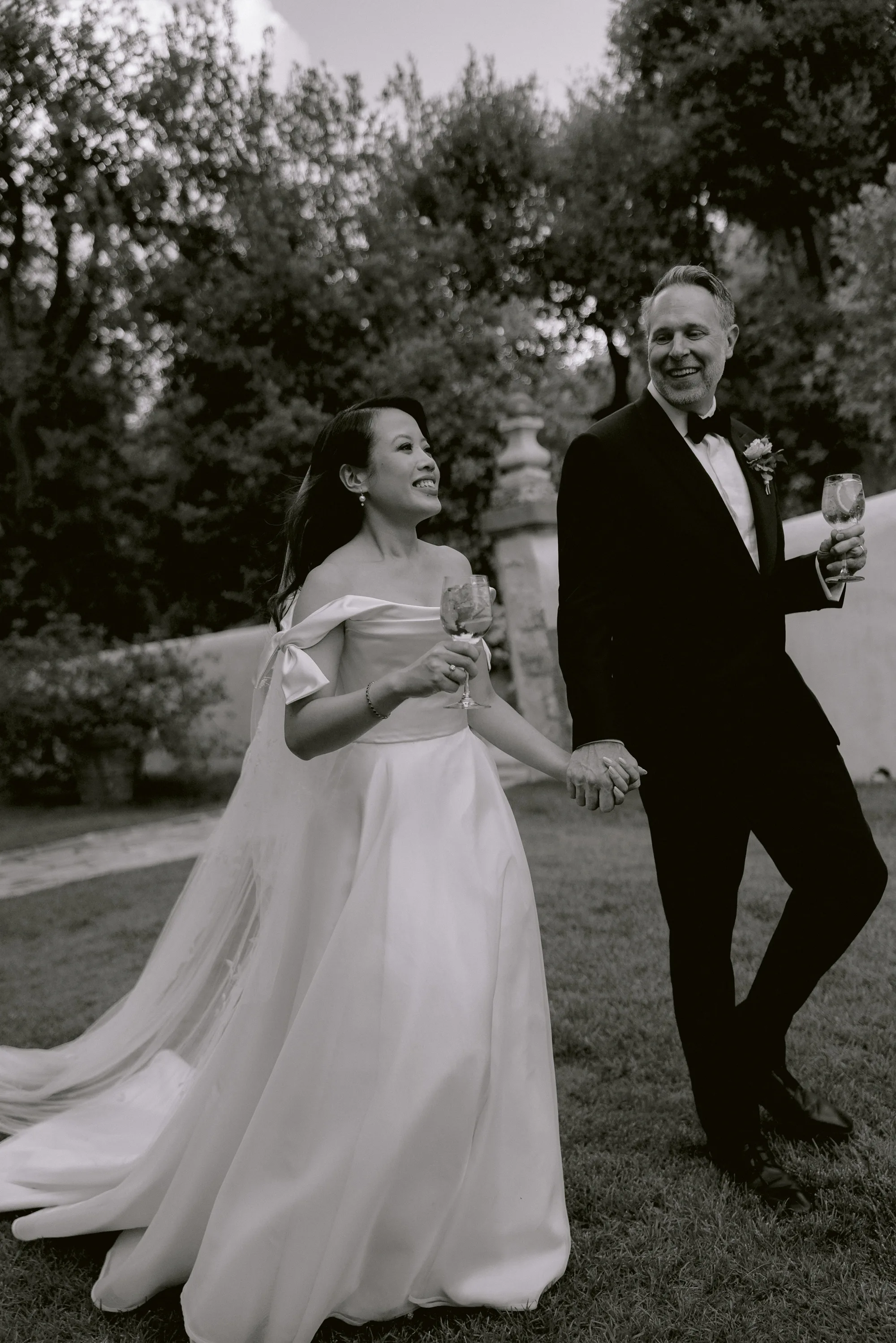 Phillipa Lepley Bride at Villa Gamberaia