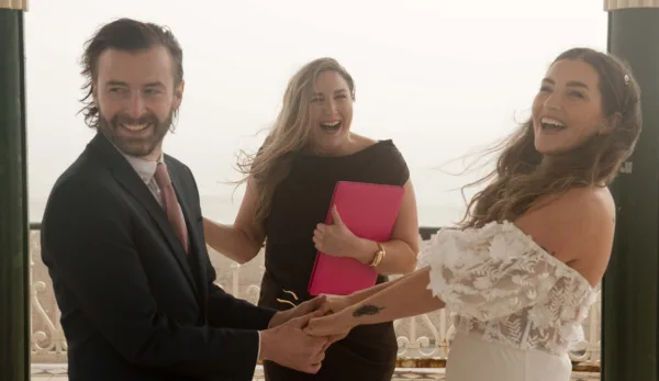 Brighton-wedding-ceremony-bandstand-celebrant