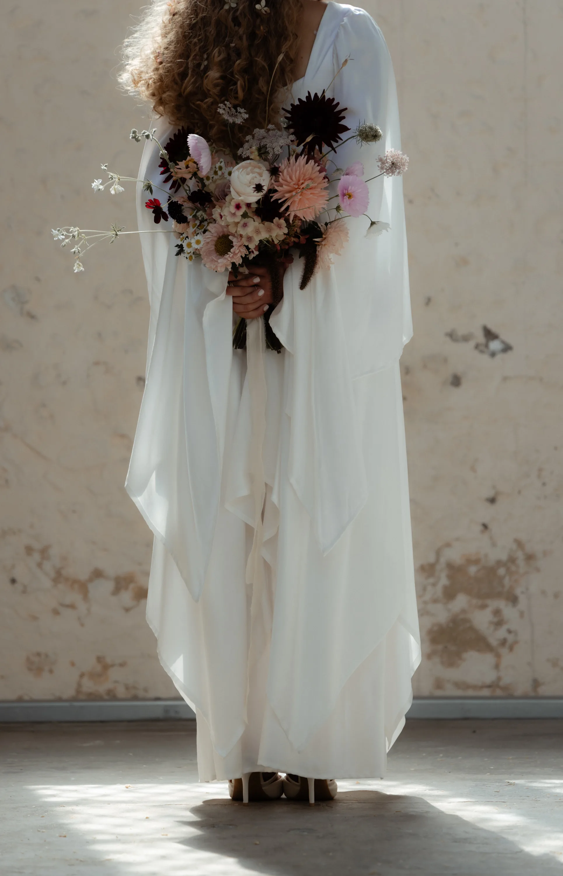 Pre-Raphaelite bridal gown by Ailsa Munro