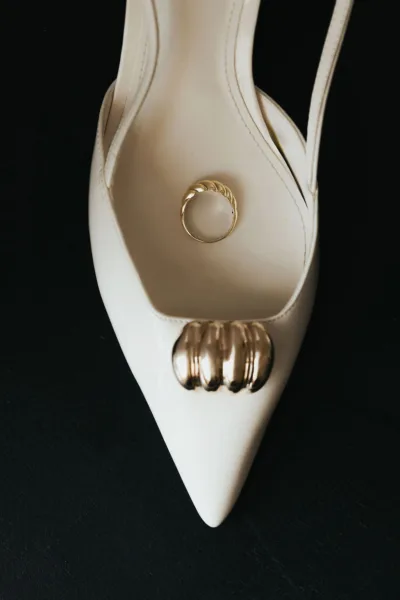 THERESHEIS.jewels