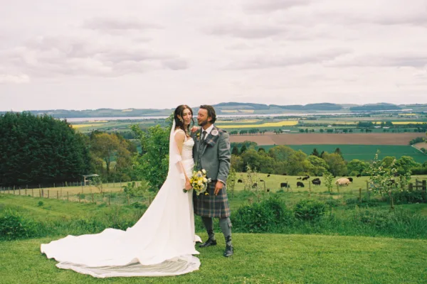 analogue 35mm bridal wedding photo guardwell farm