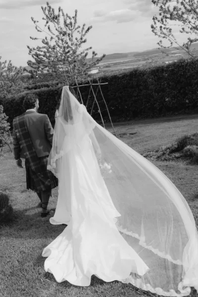 romantice wedding image at guardswell farm