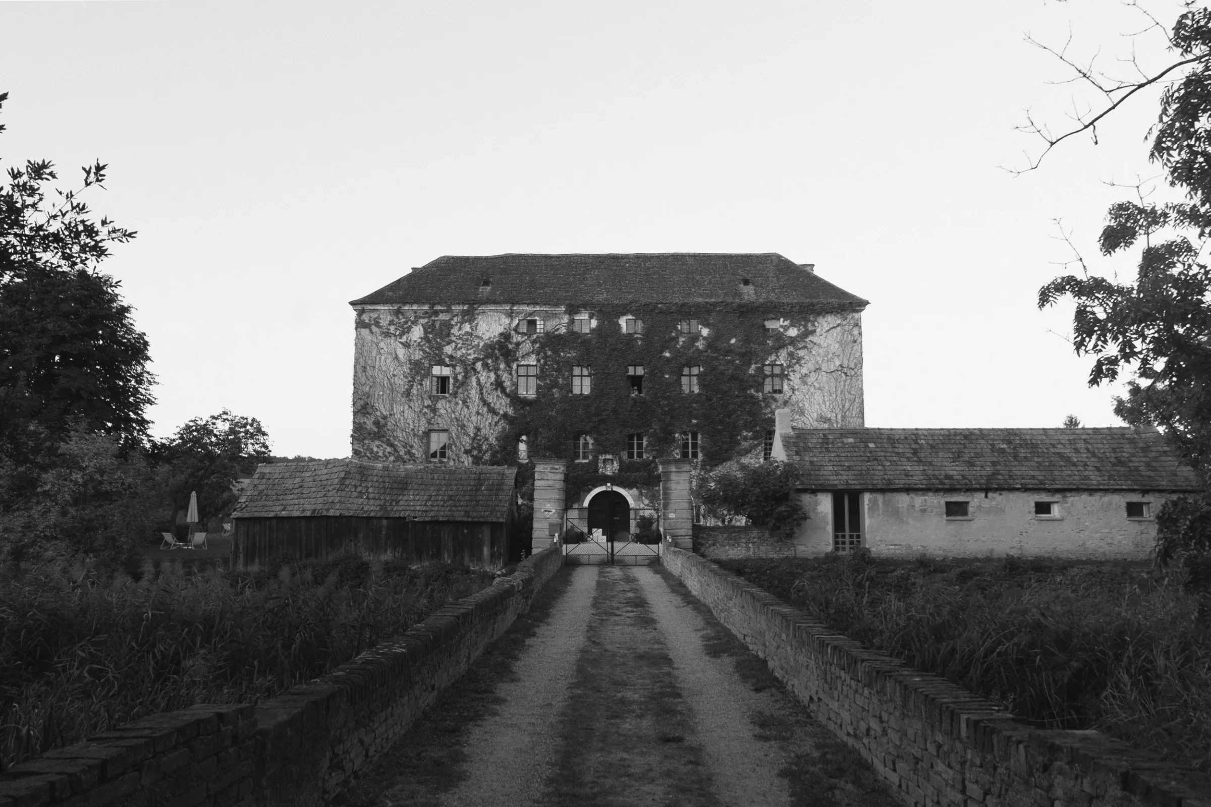 Castle Haggenberg Bridal Editorial Austria Romantic Baroque Inspired.12 1