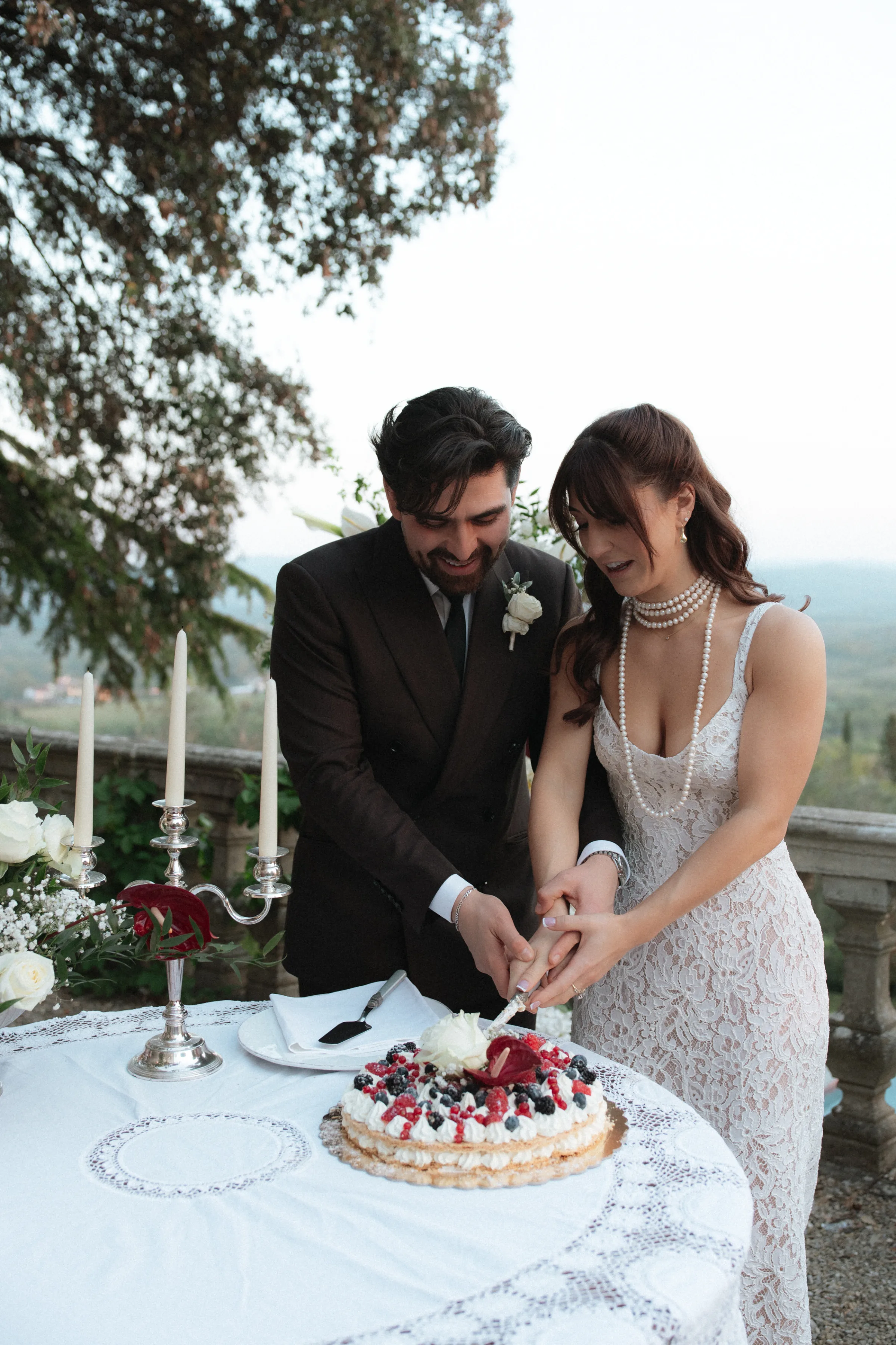 Intimate wedding at Villa Belvedere in Tuscany Tori Kevyn By Bernadeta Kupiec 131 - Tori & Kevyn’s Laid Back Villa Belvedere Wedding in Tuscany Intimate wedding at Villa Belvedere in Tuscany Tori Kevyn By Bernadeta Kupiec 131