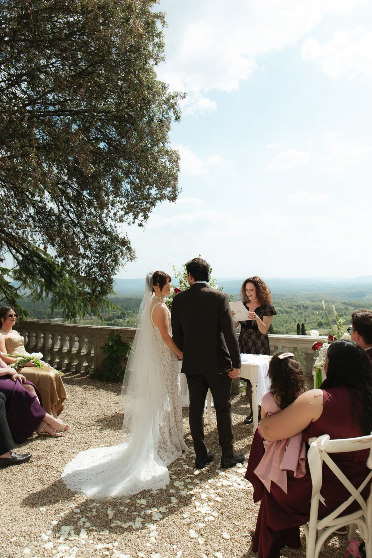 Intimate wedding at Villa Belvedere in Tuscany Tori Kevyn By Bernadeta Kupiec 36 - Tori & Kevyn’s Laid Back Villa Belvedere Wedding in Tuscany Intimate wedding at Villa Belvedere in Tuscany Tori Kevyn By Bernadeta Kupiec 36