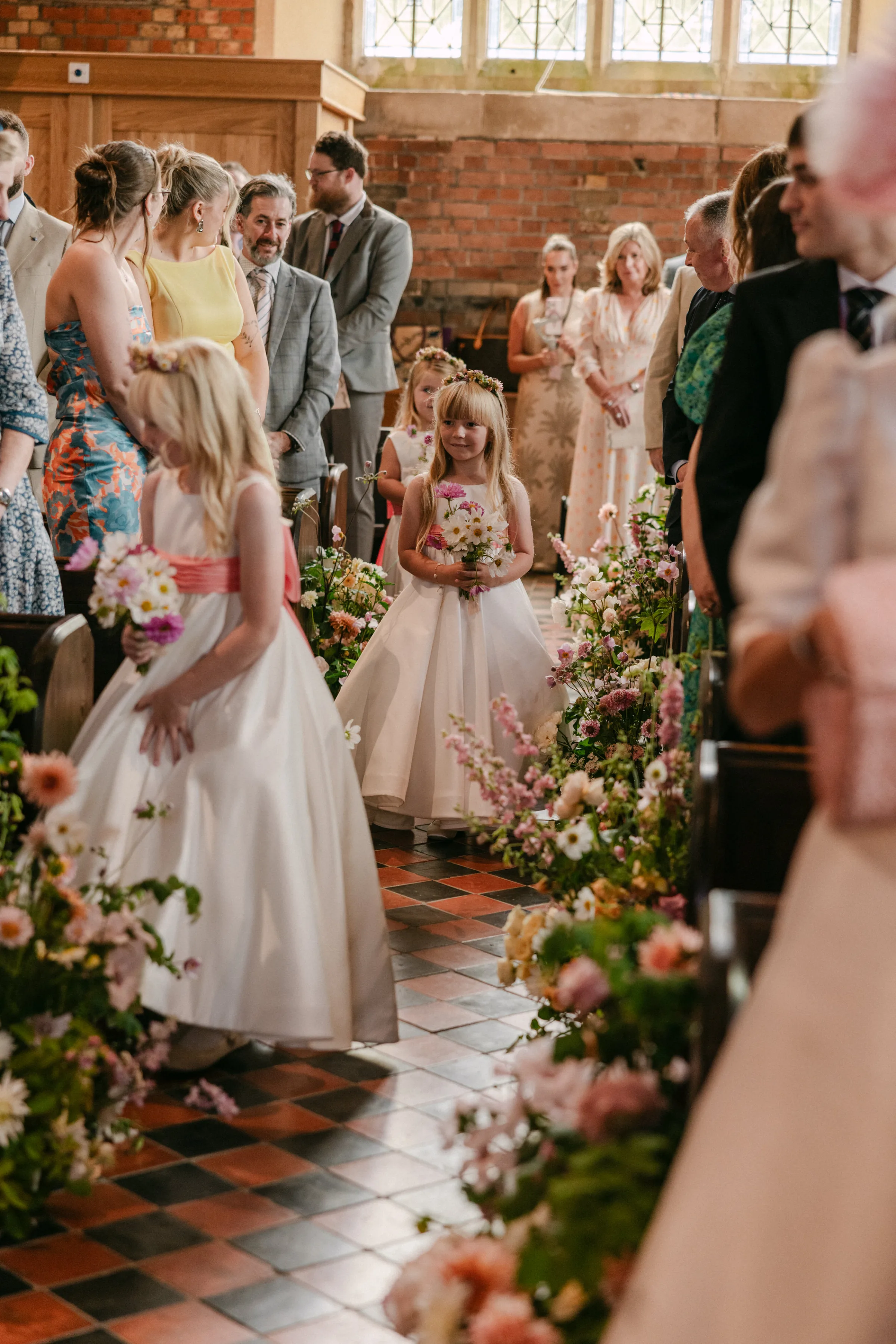 Traditional English wedding at home Benjamin Stuart Photography.54 - Freya & Max’s Charming & Traditional English Countryside Wedding at the Bride’s Family Home in Berkshire Traditional English wedding at home Benjamin Stuart Photography.54