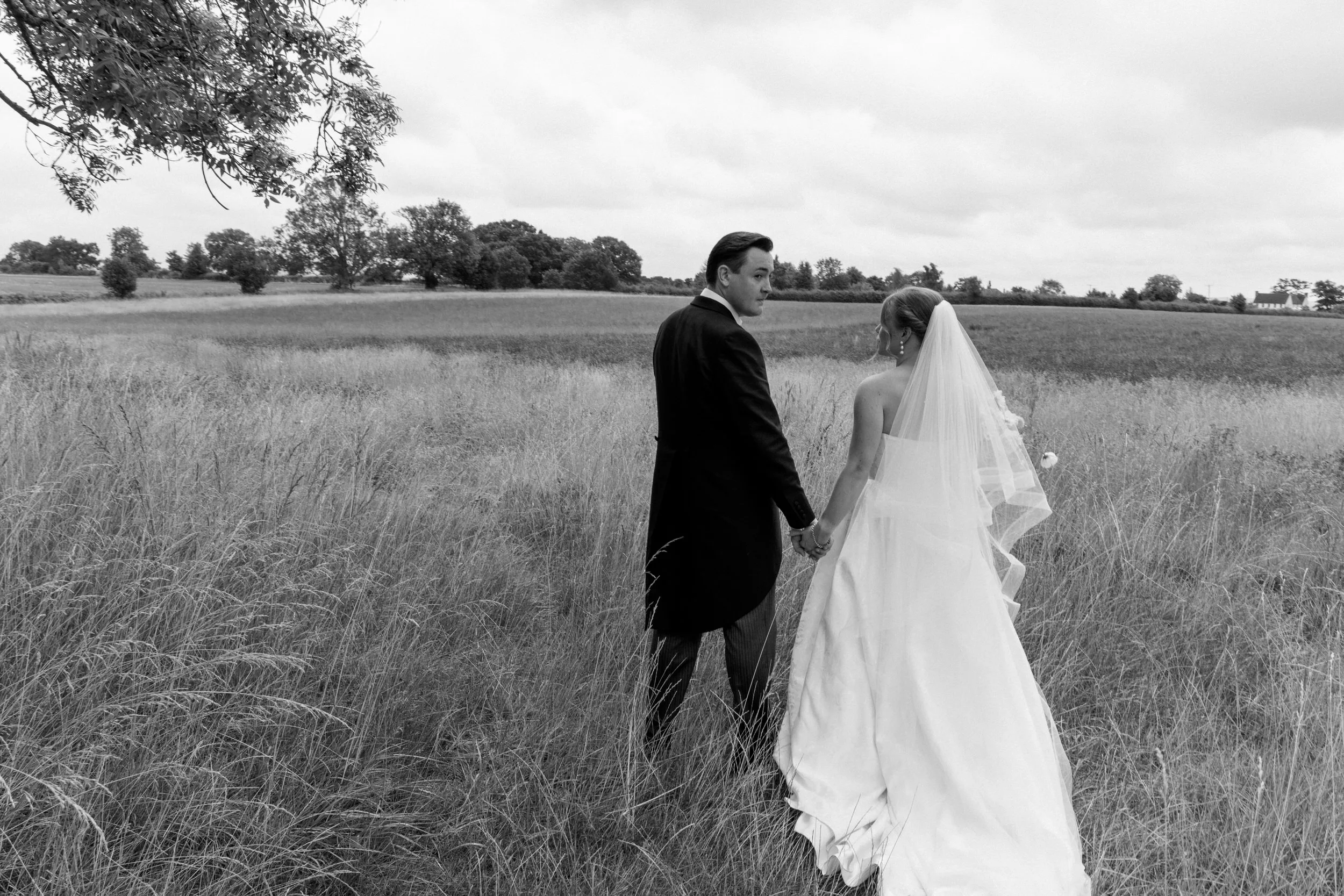 Traditional English wedding at home Benjamin Stuart Photography.79 - Freya & Max’s Charming & Traditional English Countryside Wedding at the Bride’s Family Home in Berkshire Traditional English wedding at home Benjamin Stuart Photography.79