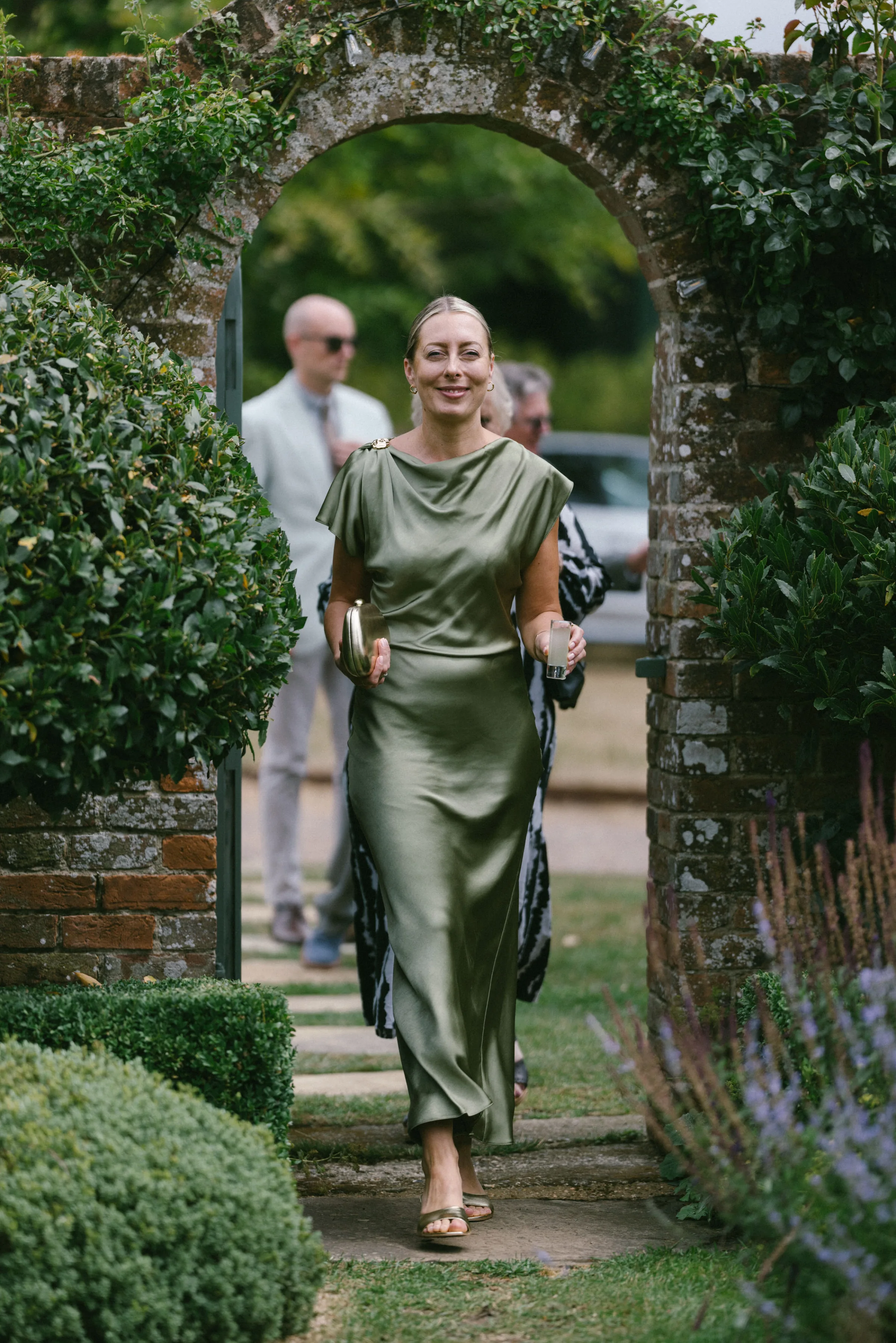 Traditional English wedding at home Benjamin Stuart Photography.85 - Freya & Max’s Charming & Traditional English Countryside Wedding at the Bride’s Family Home in Berkshire Traditional English wedding at home Benjamin Stuart Photography.85