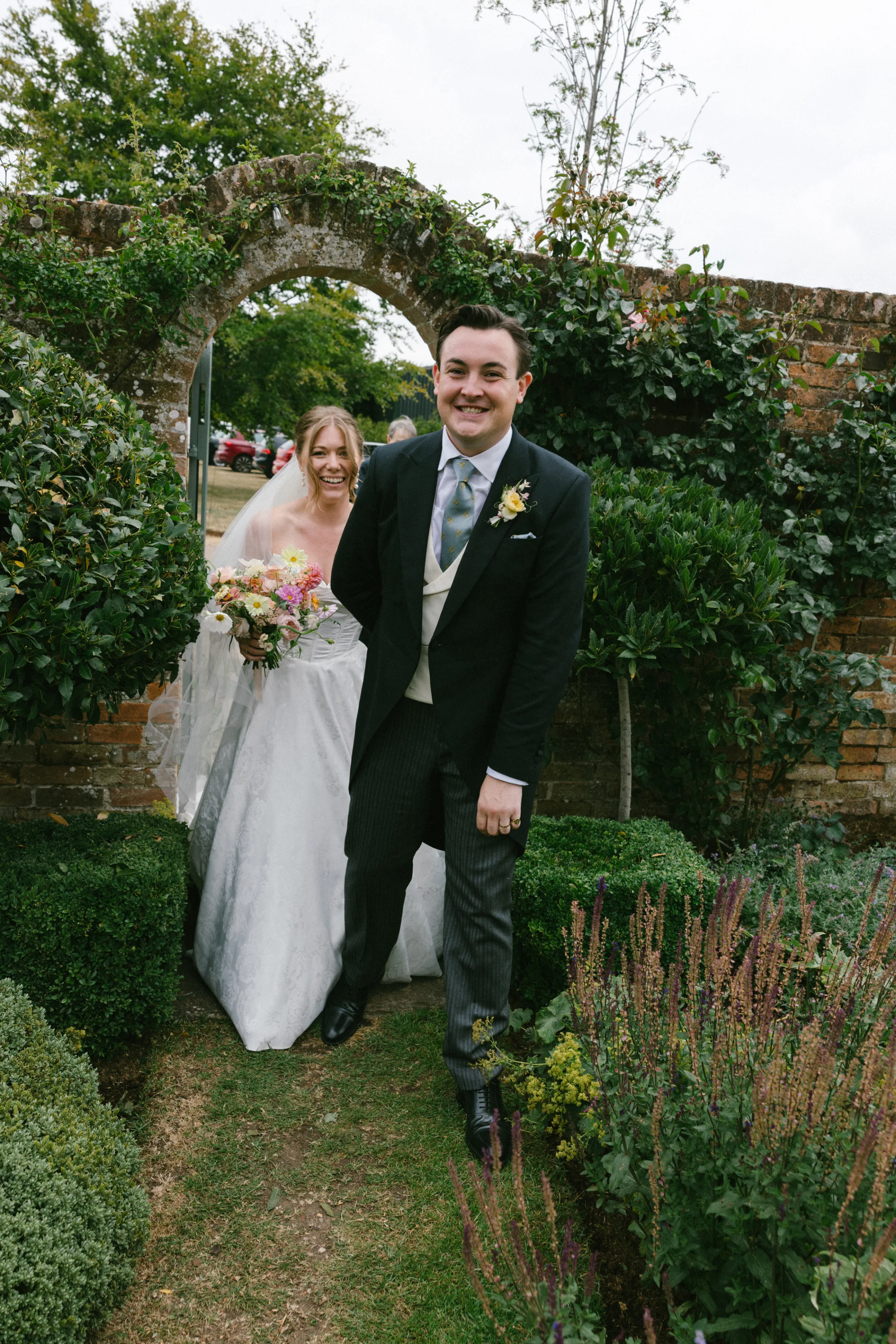 Traditional English wedding at home Benjamin Stuart Photography.89 - Freya & Max’s Charming & Traditional English Countryside Wedding at the Bride’s Family Home in Berkshire Traditional English wedding at home Benjamin Stuart Photography.89