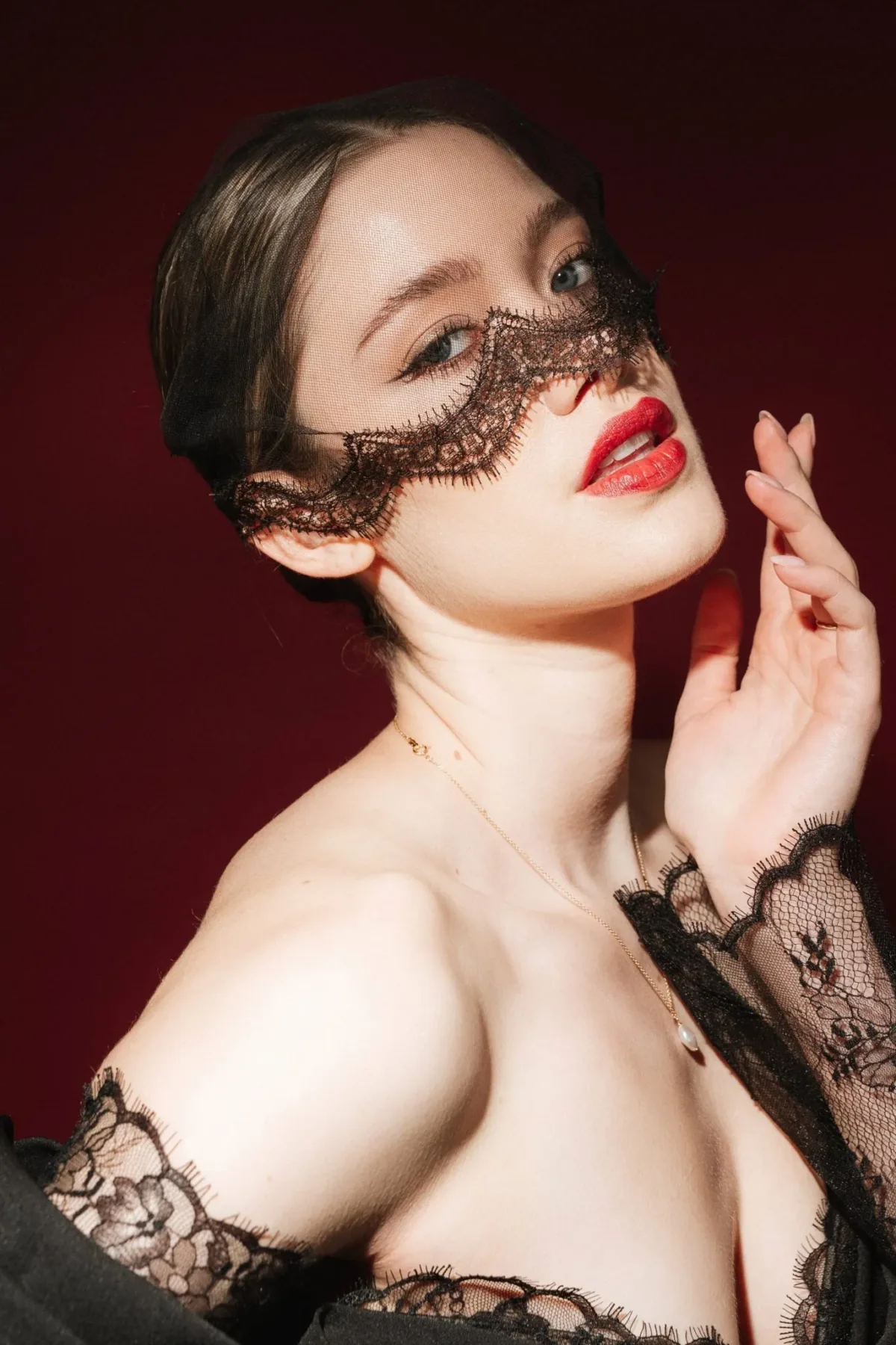 Isabella Black Tulle Mask Micro Veil with Lace Edging