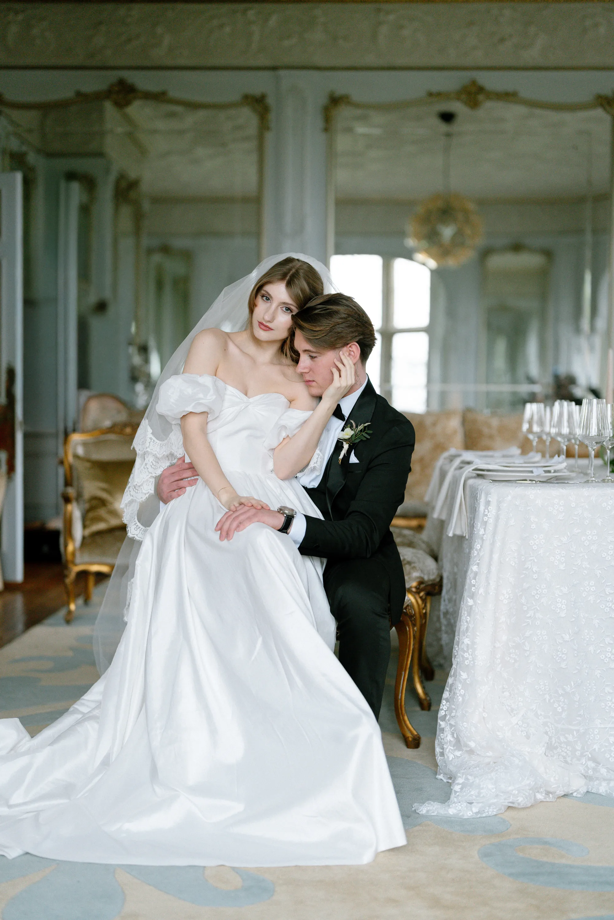 Thornbridge Hall wedding editorial light airy wedding aeshetic 10