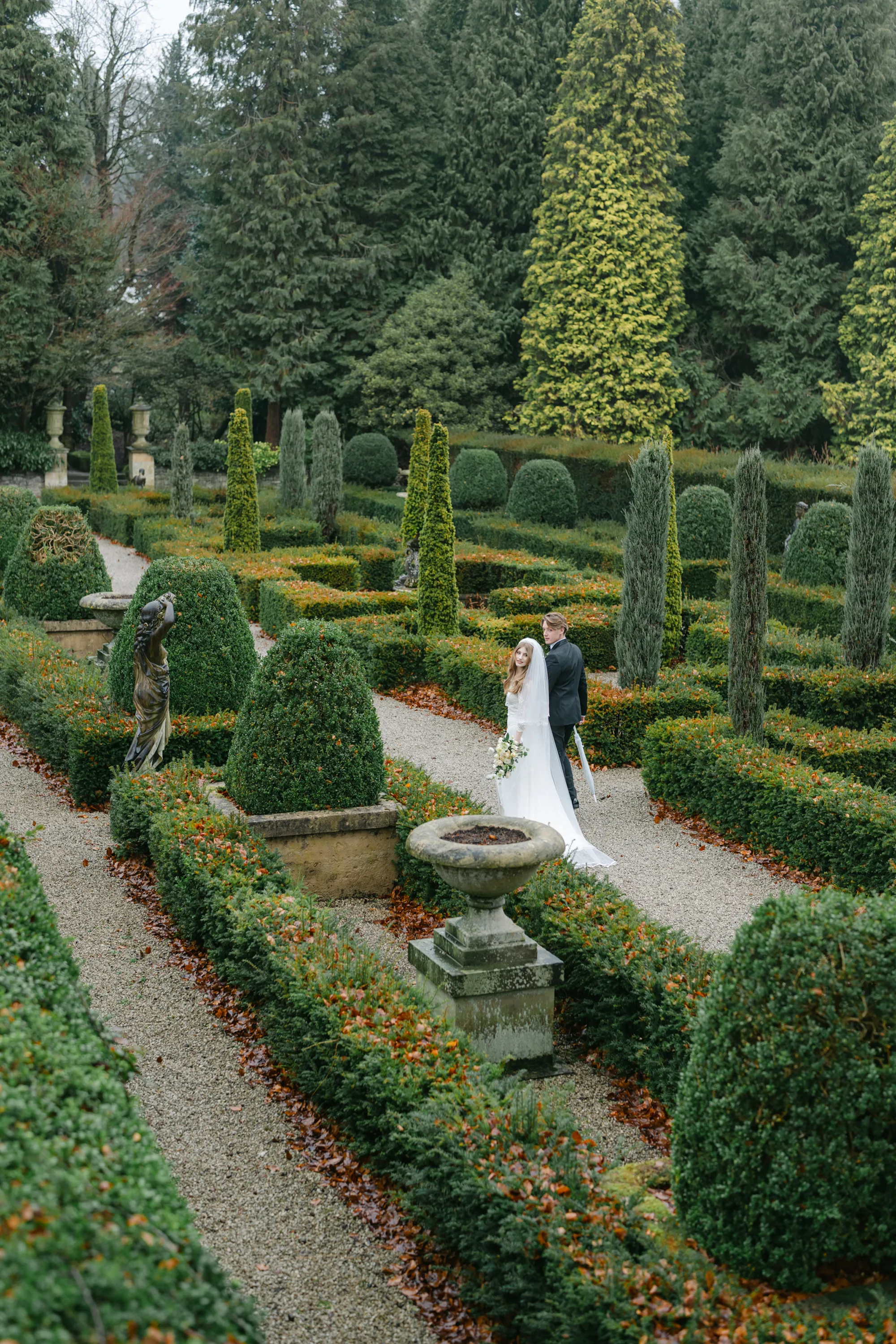 Thornbridge Hall wedding editorial light airy wedding aeshetic 181