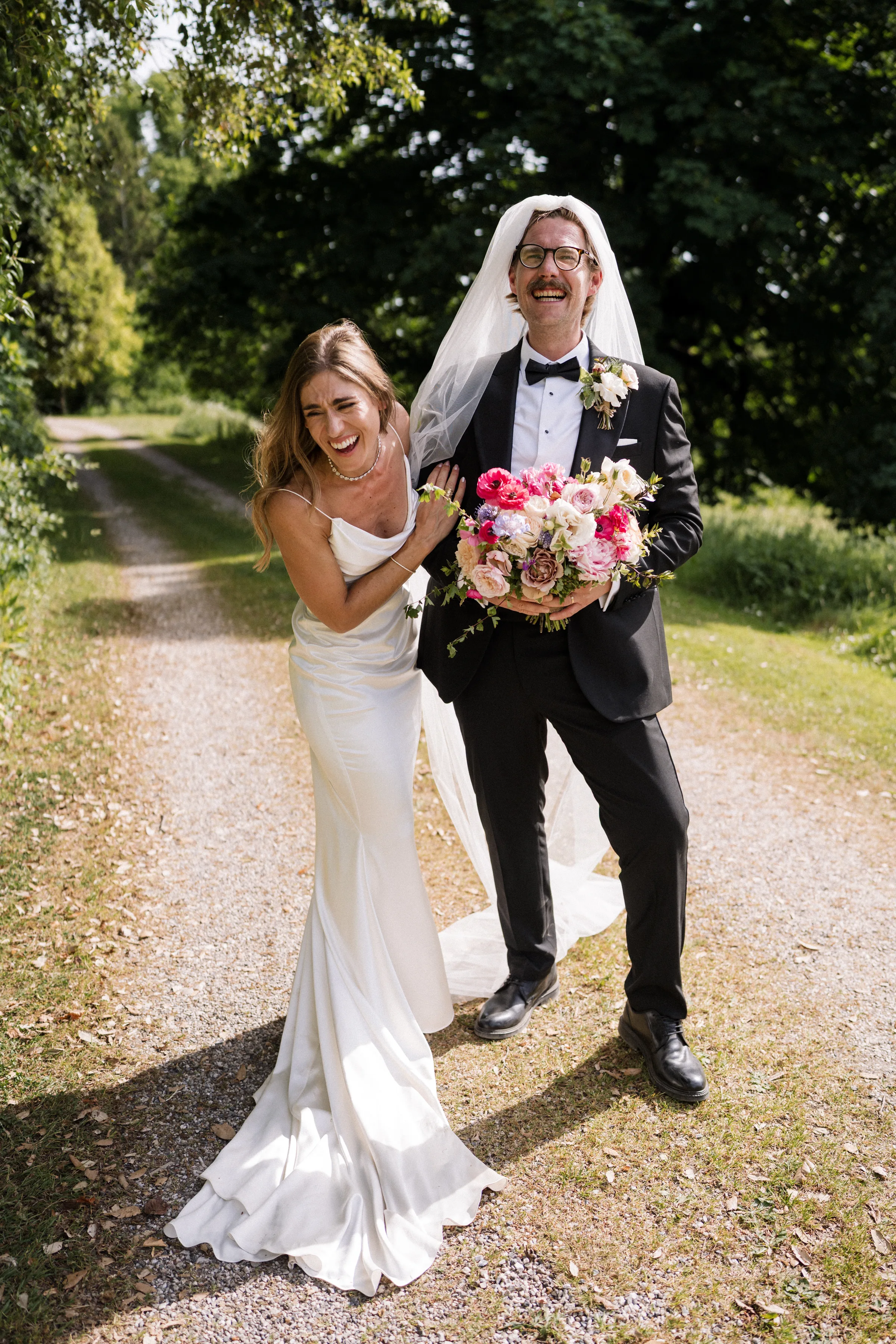 AR105018 - Lilly & Phil's Tim Walker Inspired Wedding at The Lost Music Hall in Devon AR105018