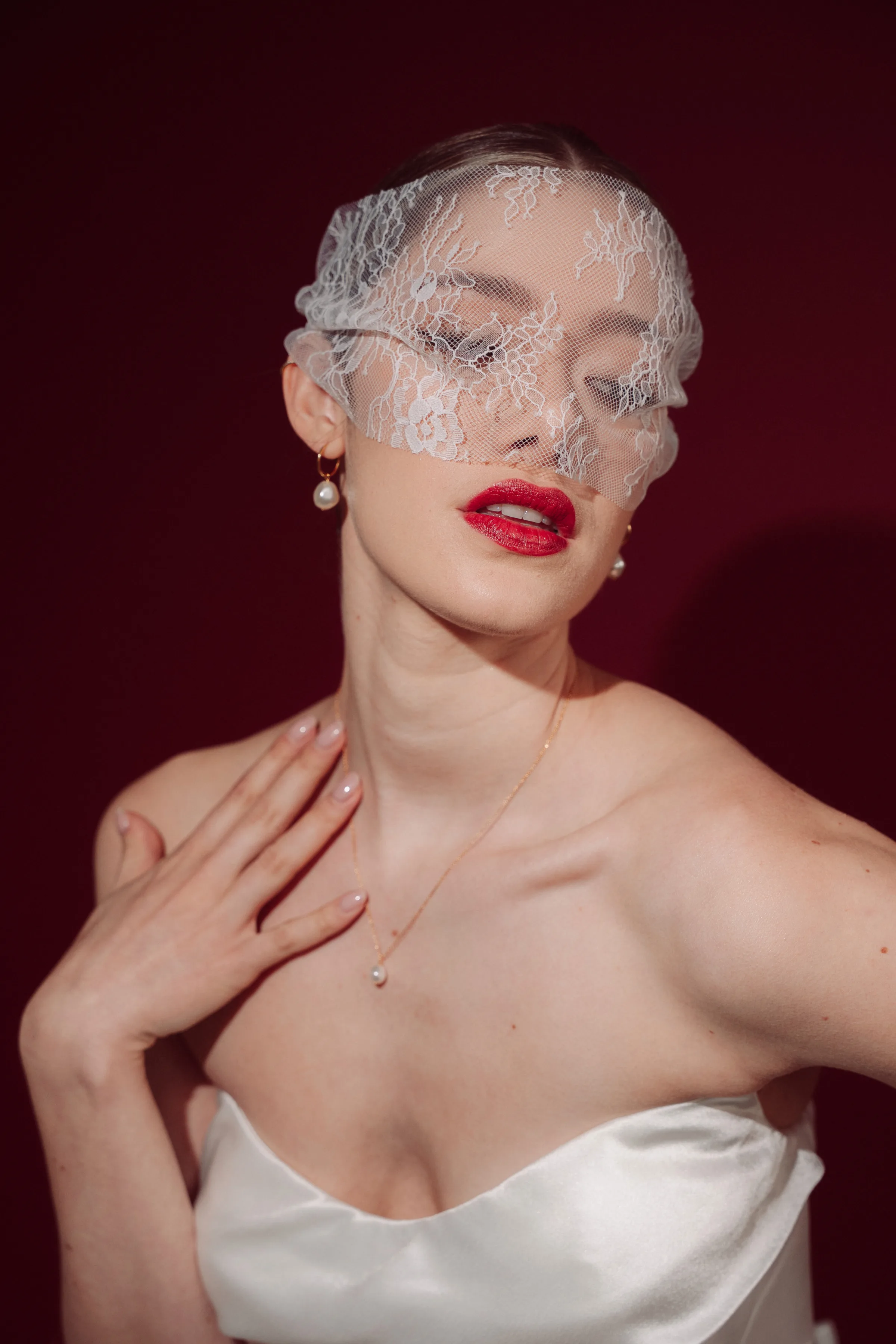 Chantilly lace mask style micro veil 225 Vera baroque pearl hoop earrings 95 debbiecarlisle.com 1 - Muse, by Debbie Carlisle: Bridal Accessories & Micro Veils, Handmade & Shipped Worldwide Debbie Carlisle Chantilly lace mask micro veil with baroque pearl hoop earrings