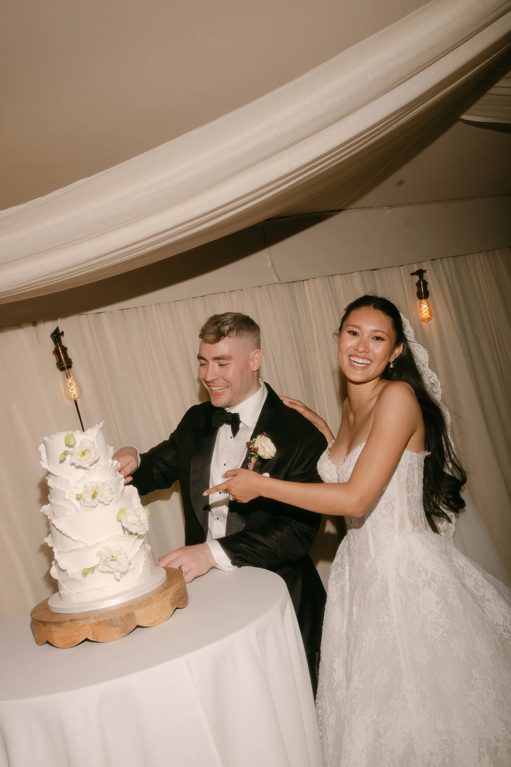 MiaJack Plywell Park by Divine Day Photography 1117 - Mia Wore Leah Da Gloria For Her Elegant & Contemporary Pylewell Park Wedding MiaJack Plywell Park by Divine Day Photography 1117
