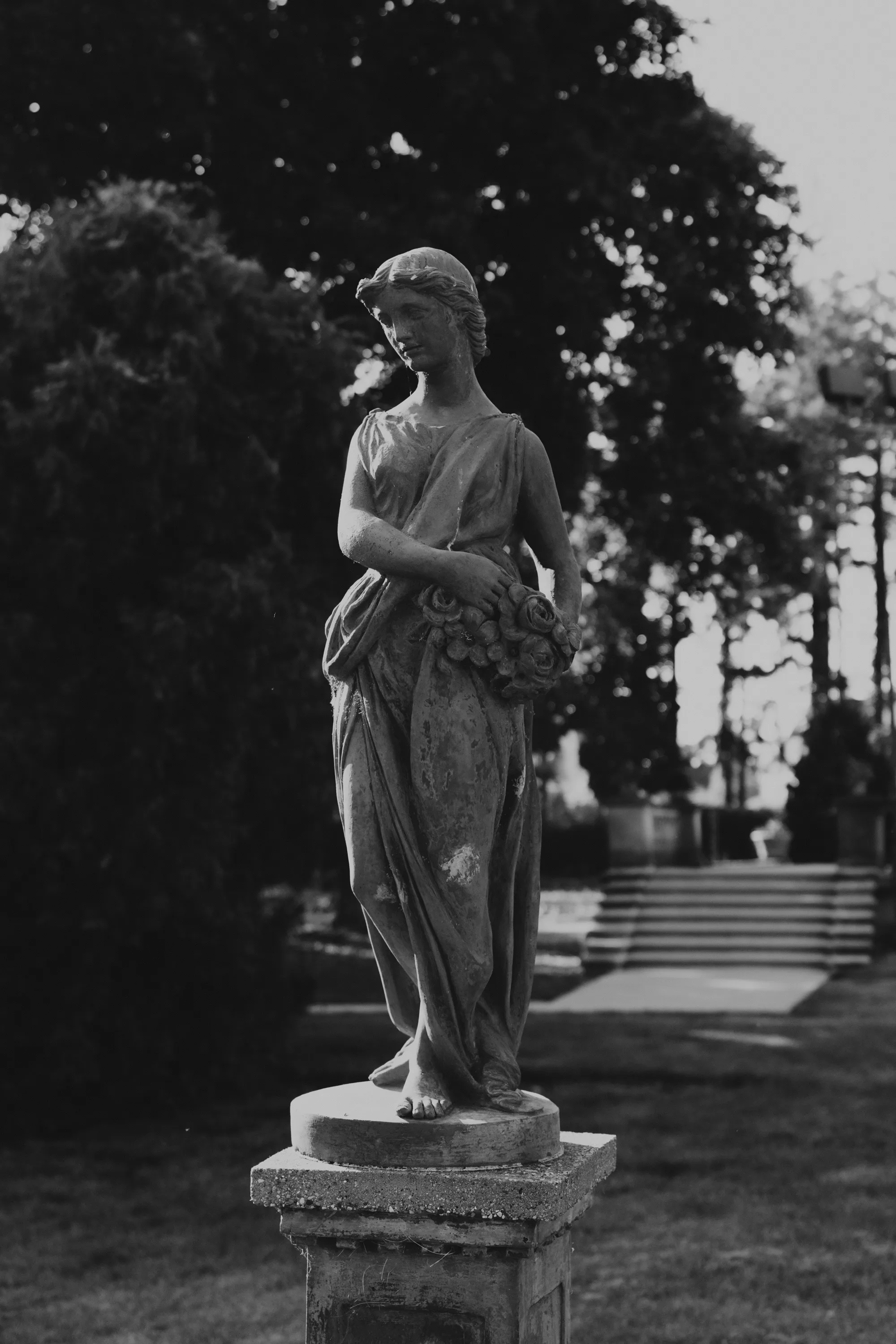 Netta BenShabu bride Versailles inspired wedding Cuneo Mansion Gardens 98 - Natalie Wore Netta BenShabu for her Versailles Inspired Wedding Netta BenShabu bride Versailles inspired wedding Cuneo Mansion Gardens 98