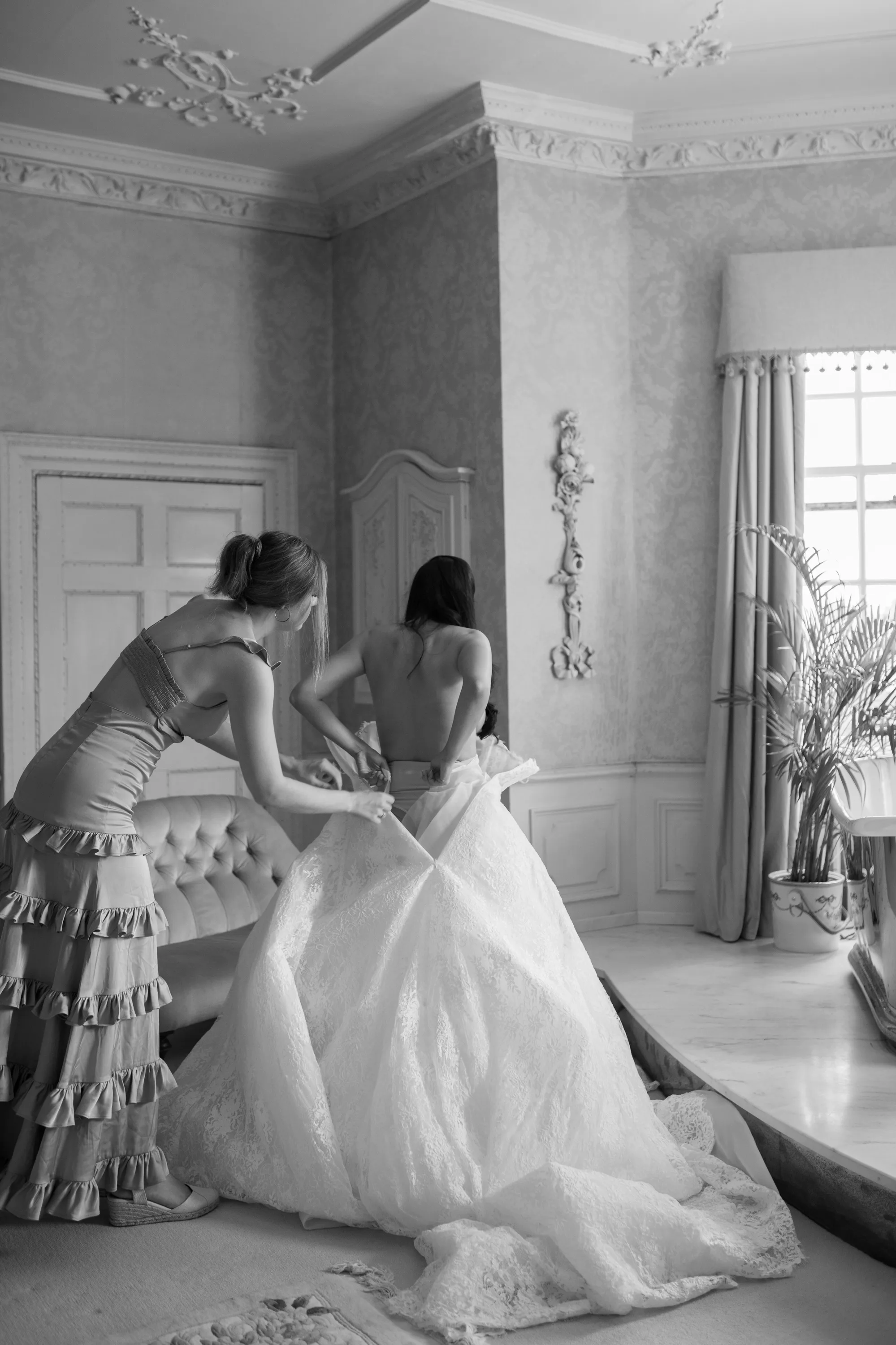 Pylewell Park Wedding Leah Da Gloria Bridal Dress 39 - Mia Wore Leah Da Gloria For Her Elegant & Contemporary Pylewell Park Wedding Pylewell Park Wedding Leah Da Gloria Bridal Dress 39