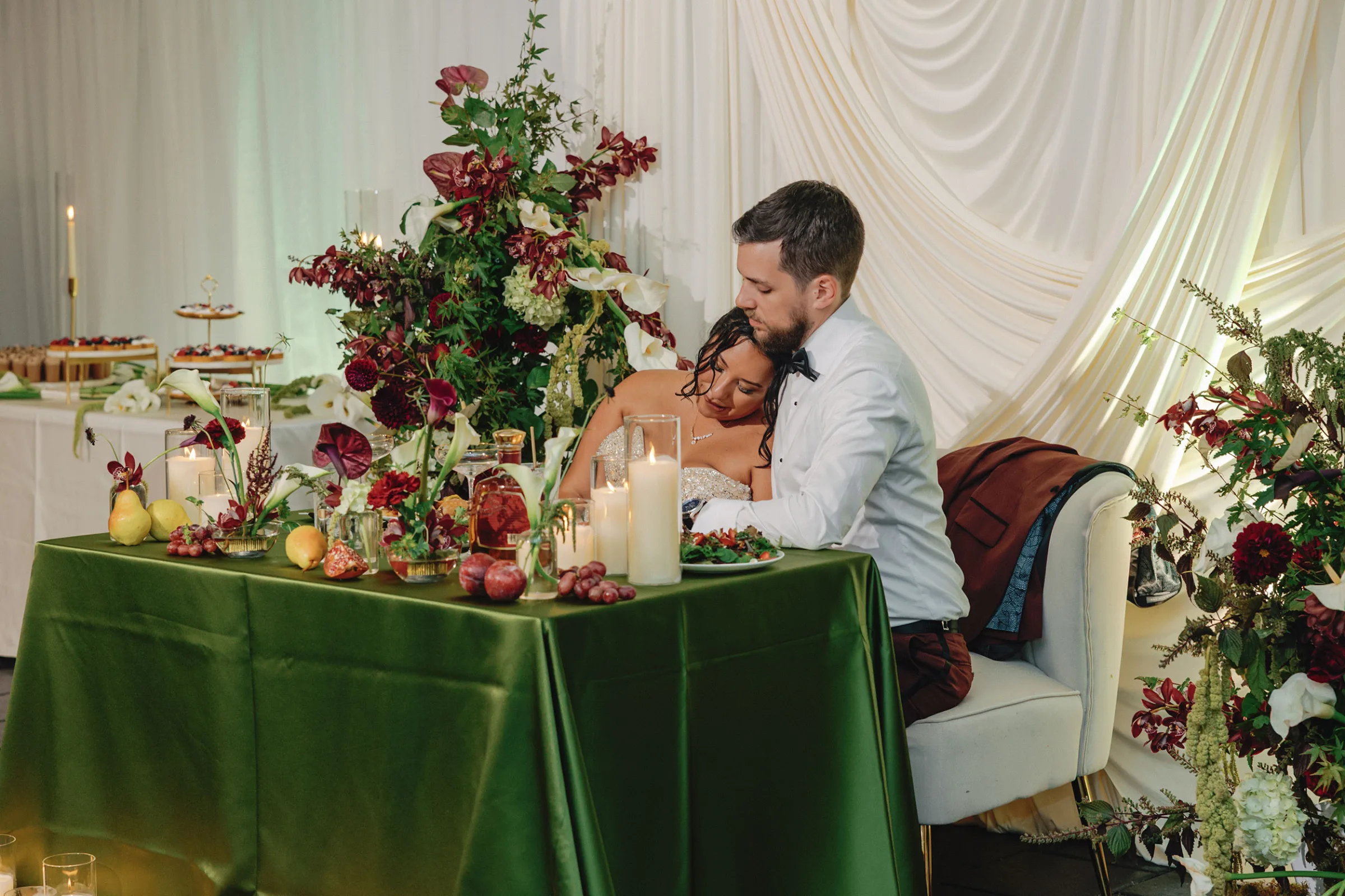 Rainy day wedding bilingual english spanish sen studio 111 - A Rainy Day, English & Spanish Bilingual Wedding in Virginia, with a Sen Studio Gown Rainy day wedding bilingual english spanish sen studio 111