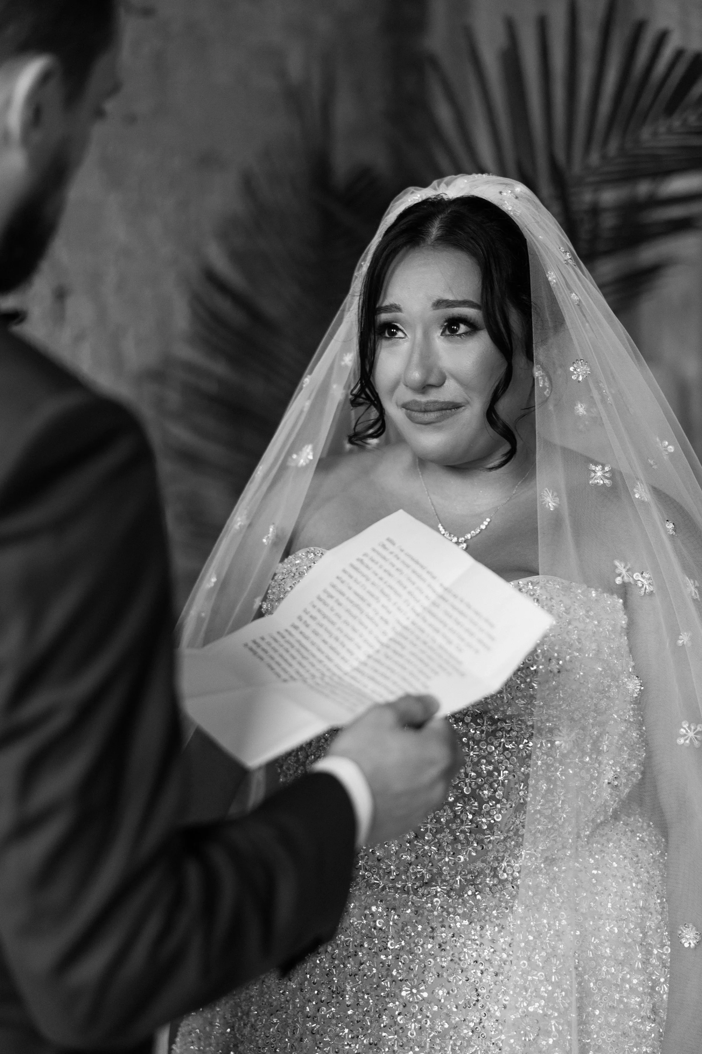 Rainy day wedding bilingual english spanish sen studio 30 - A Rainy Day, English & Spanish Bilingual Wedding in Virginia, with a Sen Studio Gown Rainy day wedding bilingual english spanish sen studio 30