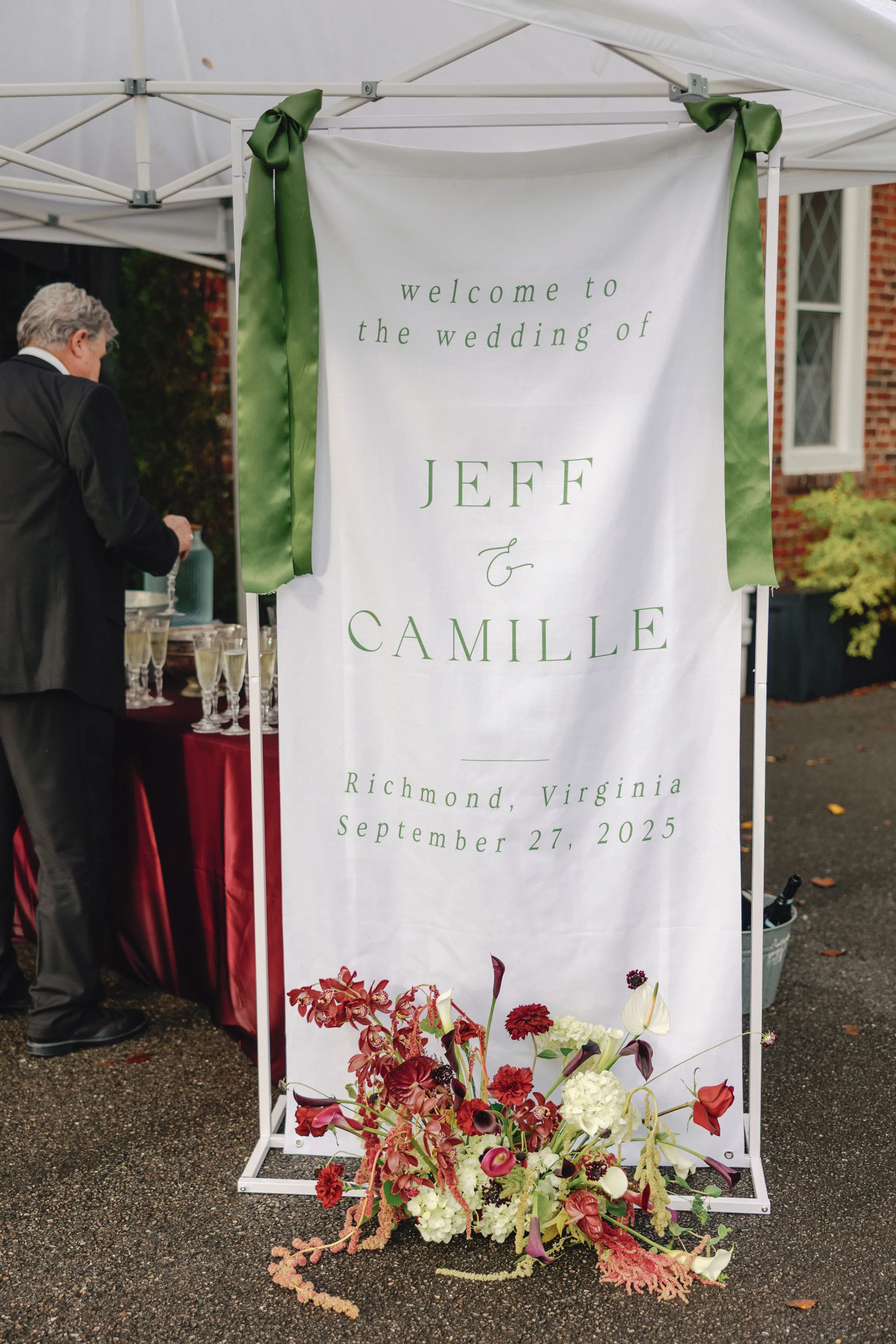 Rainy day wedding bilingual english spanish sen studio 33 - A Rainy Day, English & Spanish Bilingual Wedding in Virginia, with a Sen Studio Gown Rainy day wedding bilingual english spanish sen studio 33