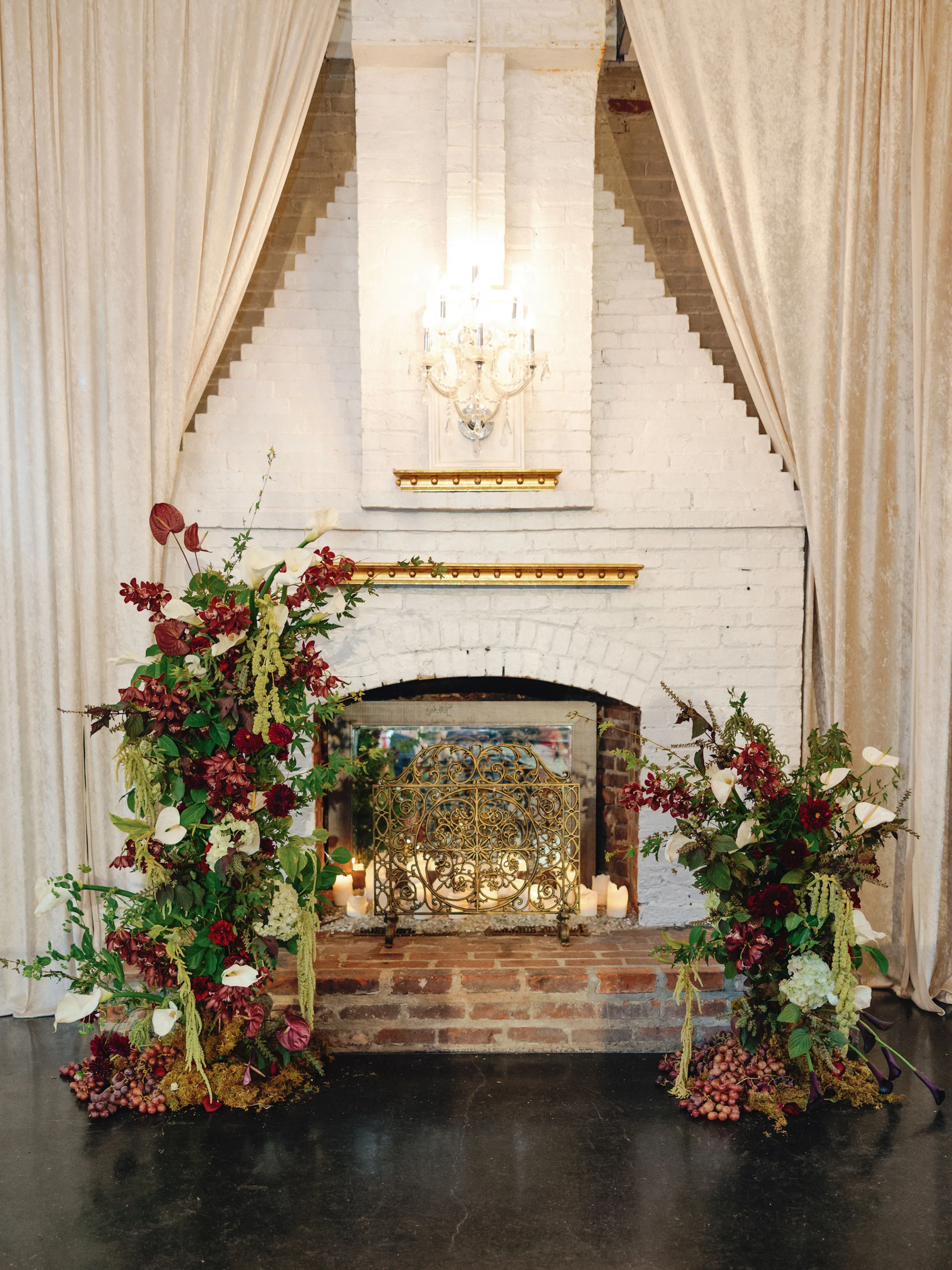 Rainy day wedding bilingual english spanish sen studio 35 - A Rainy Day, English & Spanish Bilingual Wedding in Virginia, with a Sen Studio Gown Rainy day wedding bilingual english spanish sen studio 35