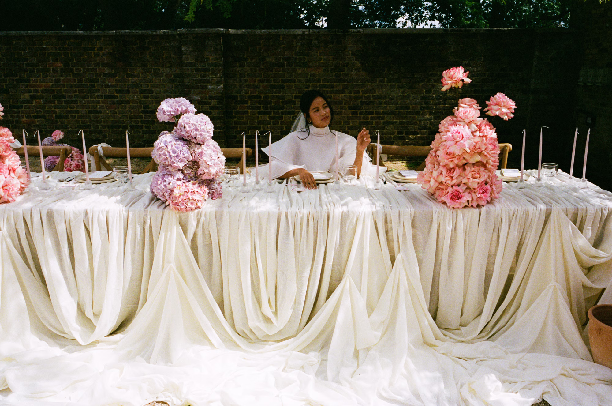 FLOSSEA BROCKWELL HALL 35MM lisajanephoto 51 - Soft Surrealism & Maximalist Flowers: Summer Wedding Inspiration at Brockwell Hall FLOSSEA BROCKWELL HALL 35MM lisajanephoto 51