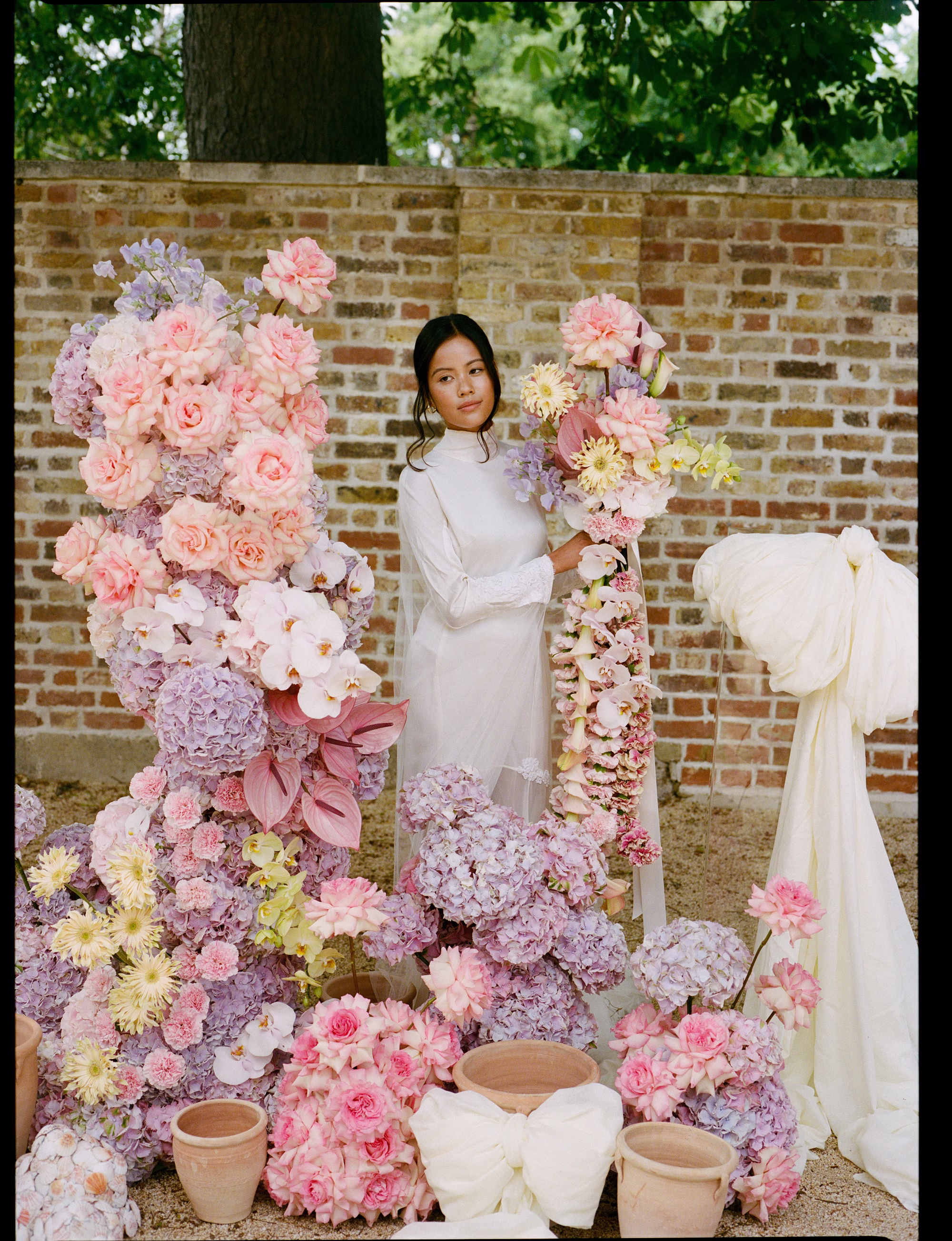 FLOSSEA BROCKWELL HALL MEDIUM FORMATlisajanephoto 35 - Soft Surrealism & Maximalist Flowers: Summer Wedding Inspiration at Brockwell Hall FLOSSEA BROCKWELL HALL MEDIUM FORMATlisajanephoto 35
