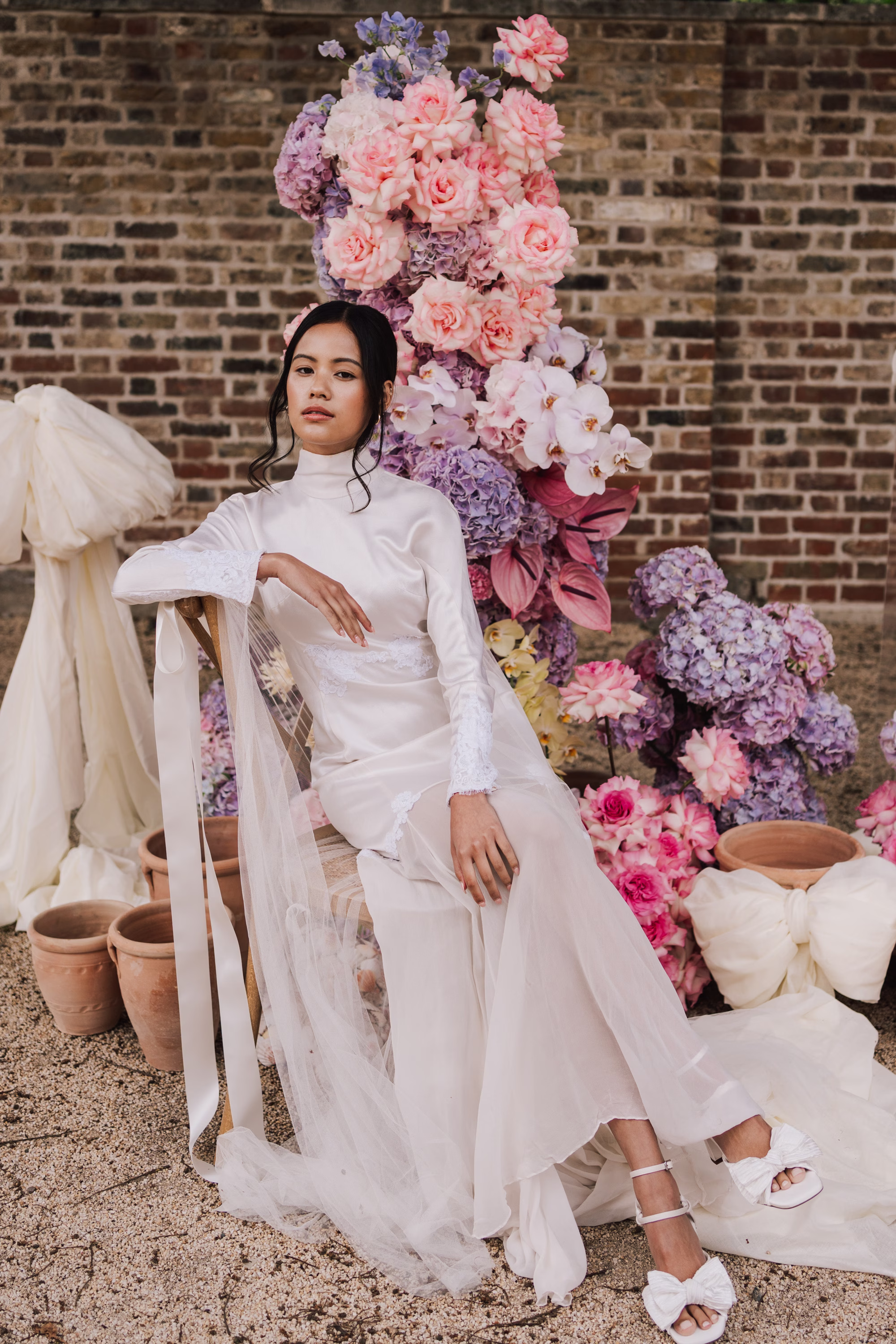FLOSSEA BROCKWELL HALL lisajanephoto 077 - Soft Surrealism & Maximalist Flowers: Summer Wedding Inspiration at Brockwell Hall FLOSSEA BROCKWELL HALL lisajanephoto 077