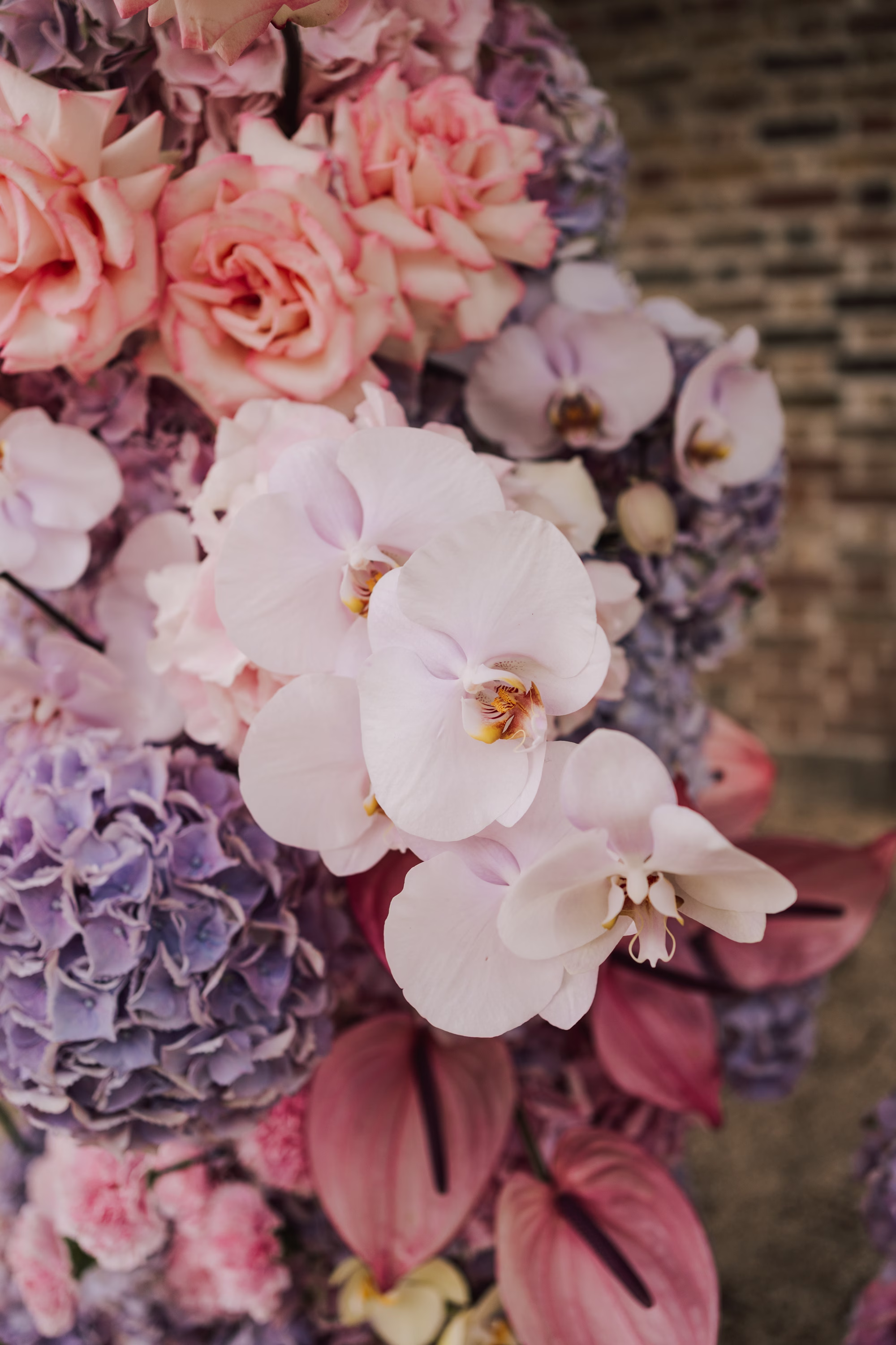 FLOSSEA BROCKWELL HALL lisajanephoto 173 - Soft Surrealism & Maximalist Flowers: Summer Wedding Inspiration at Brockwell Hall FLOSSEA BROCKWELL HALL lisajanephoto 173