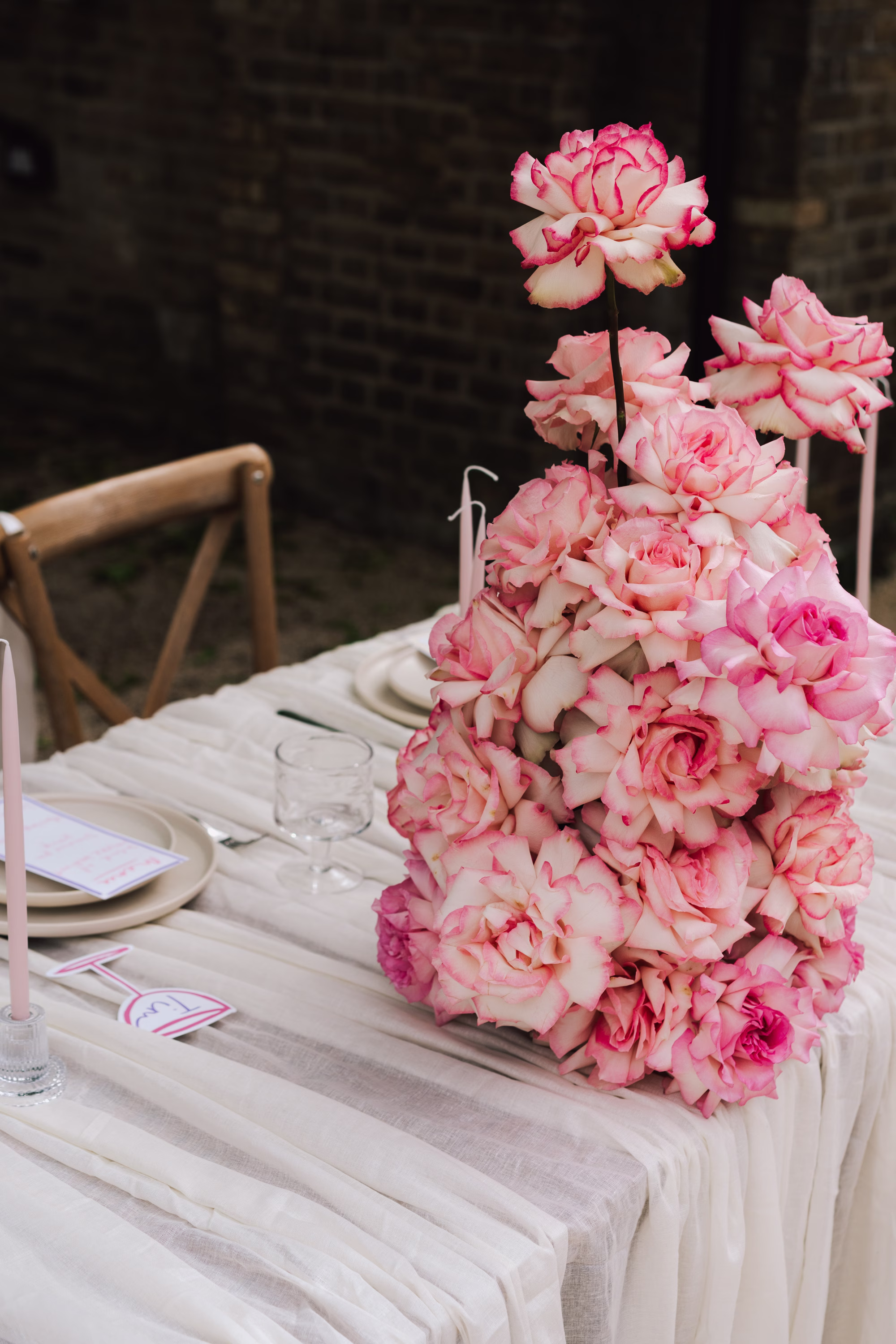 FLOSSEA BROCKWELL HALL lisajanephoto 192 1 - Soft Surrealism & Maximalist Flowers: Summer Wedding Inspiration at Brockwell Hall FLOSSEA BROCKWELL HALL lisajanephoto 192 1